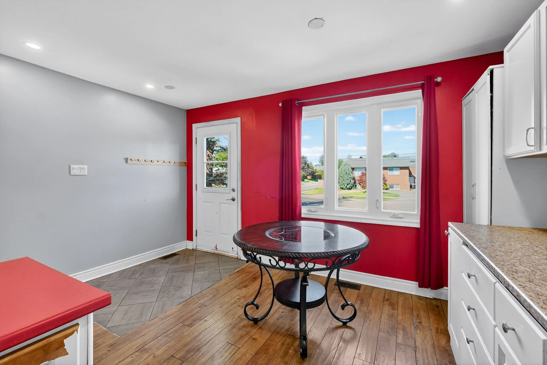 virtual-tour-364224-15.jpg