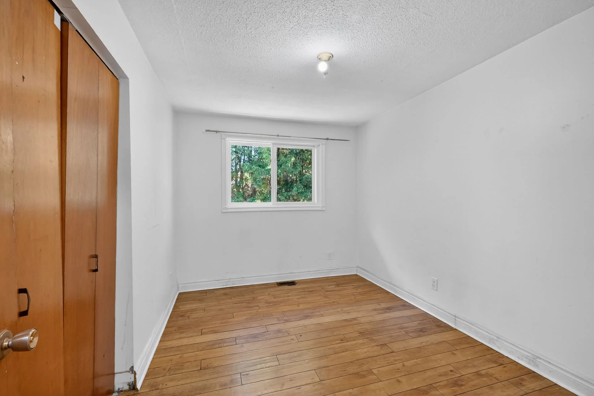 virtual-tour-364224-25.jpg