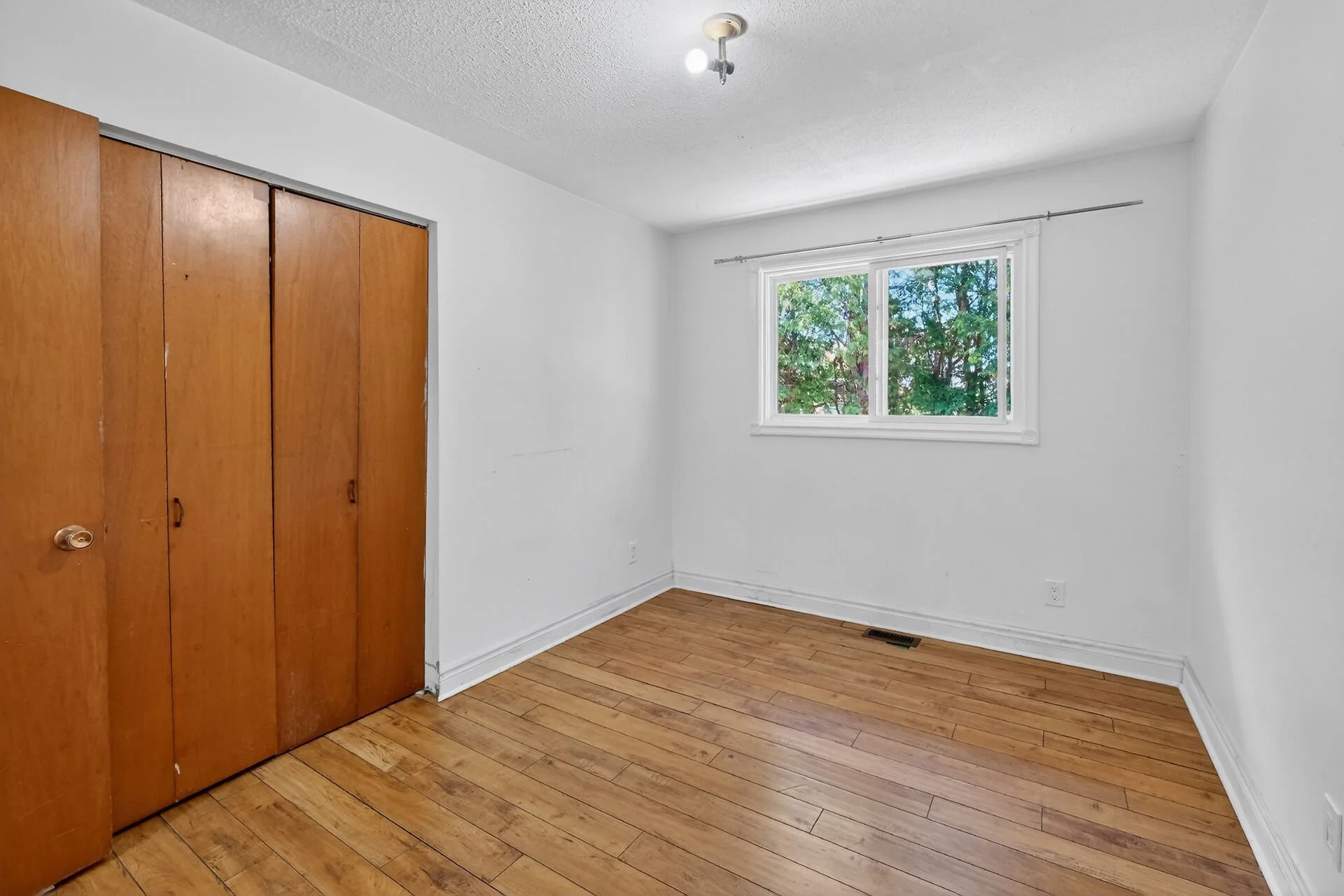 virtual-tour-364224-26.jpg