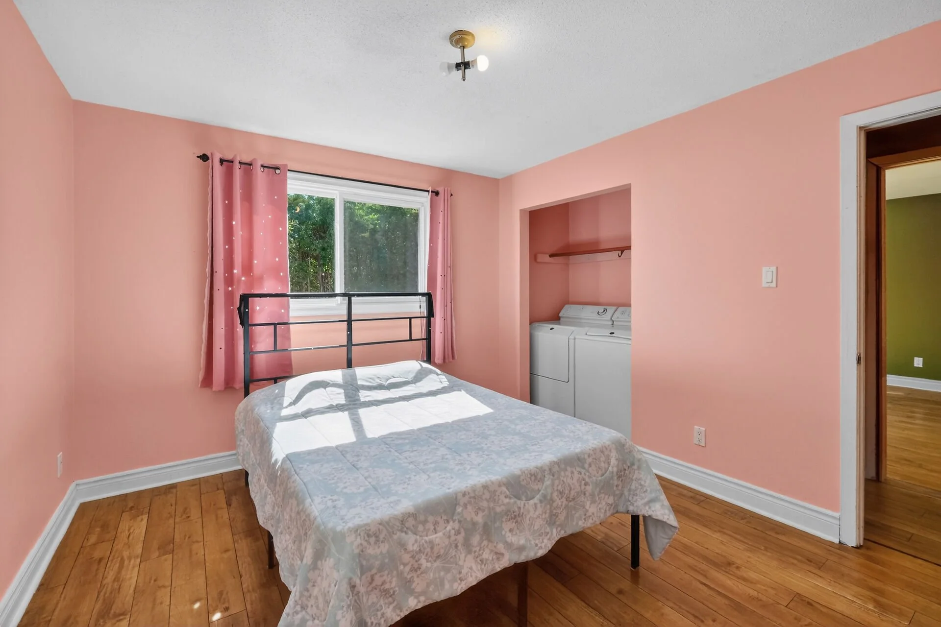 virtual-tour-364224-32.jpg