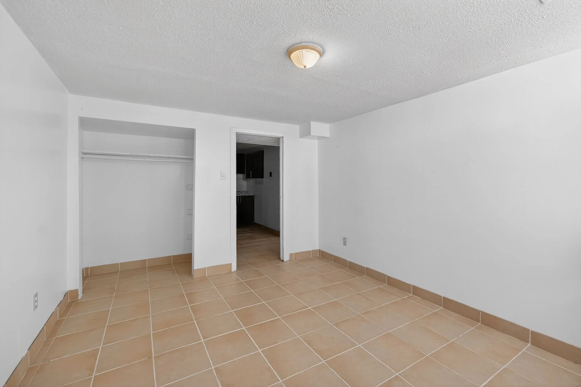 virtual-tour-364224-48.jpg