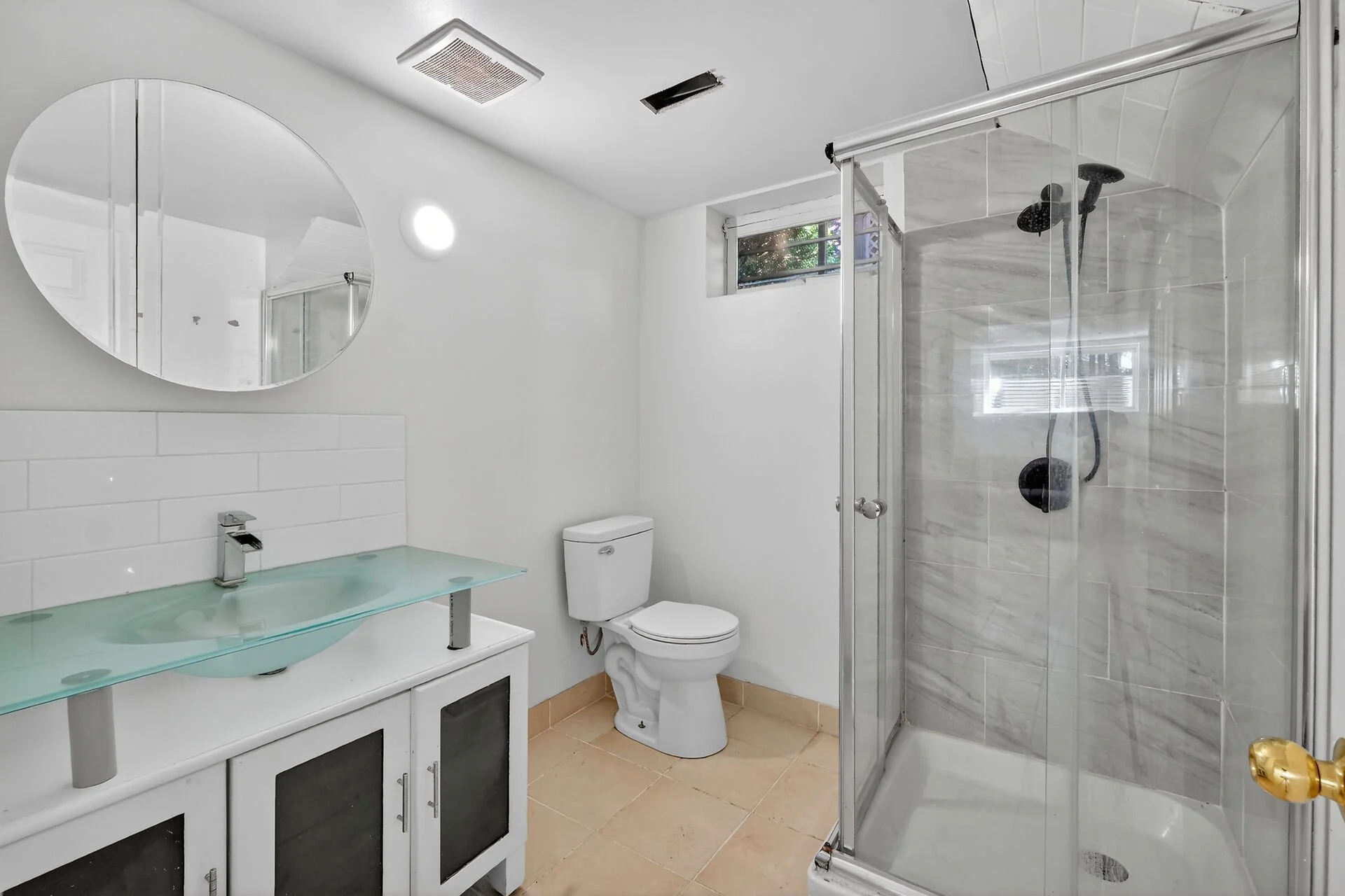 virtual-tour-364224-49.jpg