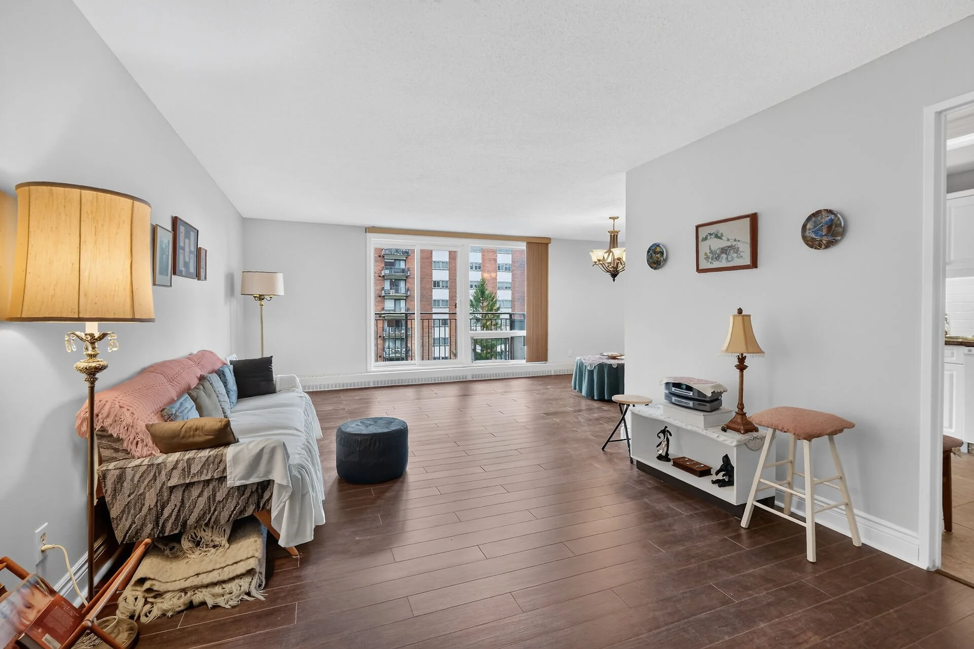 virtual-tour-366291-16.jpg