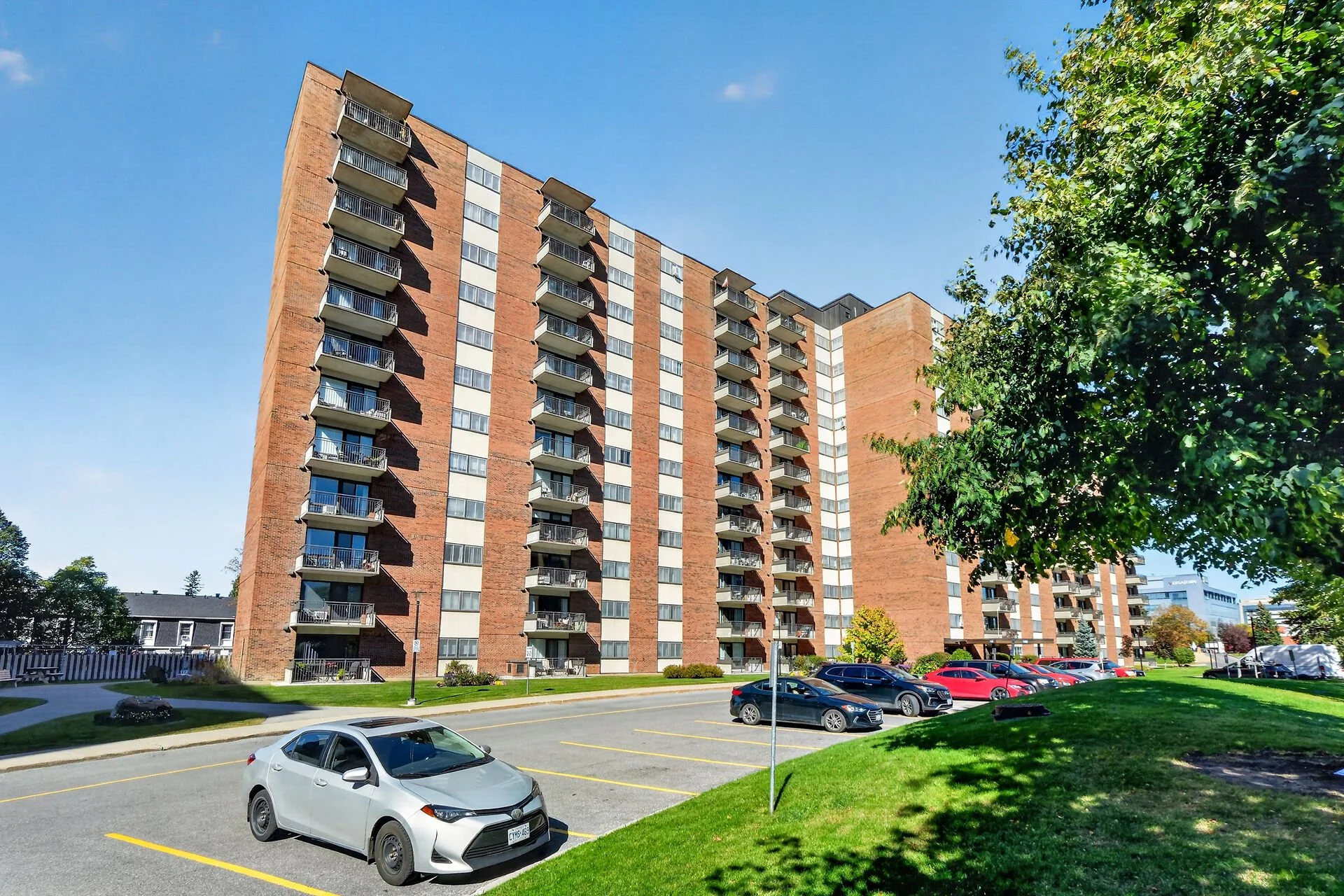 virtual-tour-366355-03.jpg