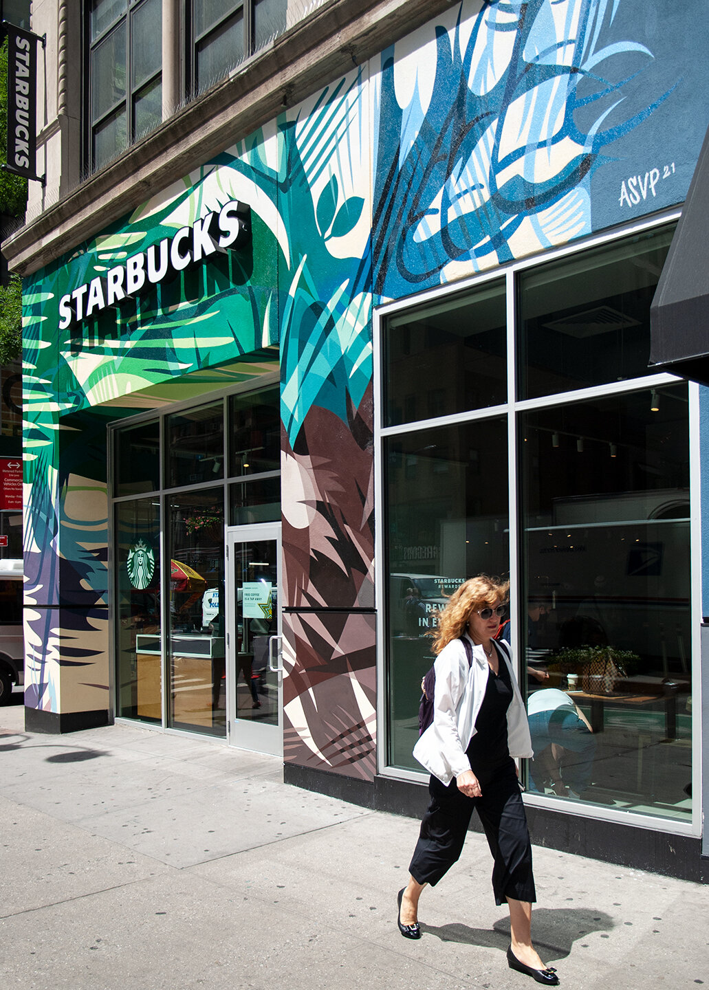 875 6th Avenue / Starbucks / Lee & Associates