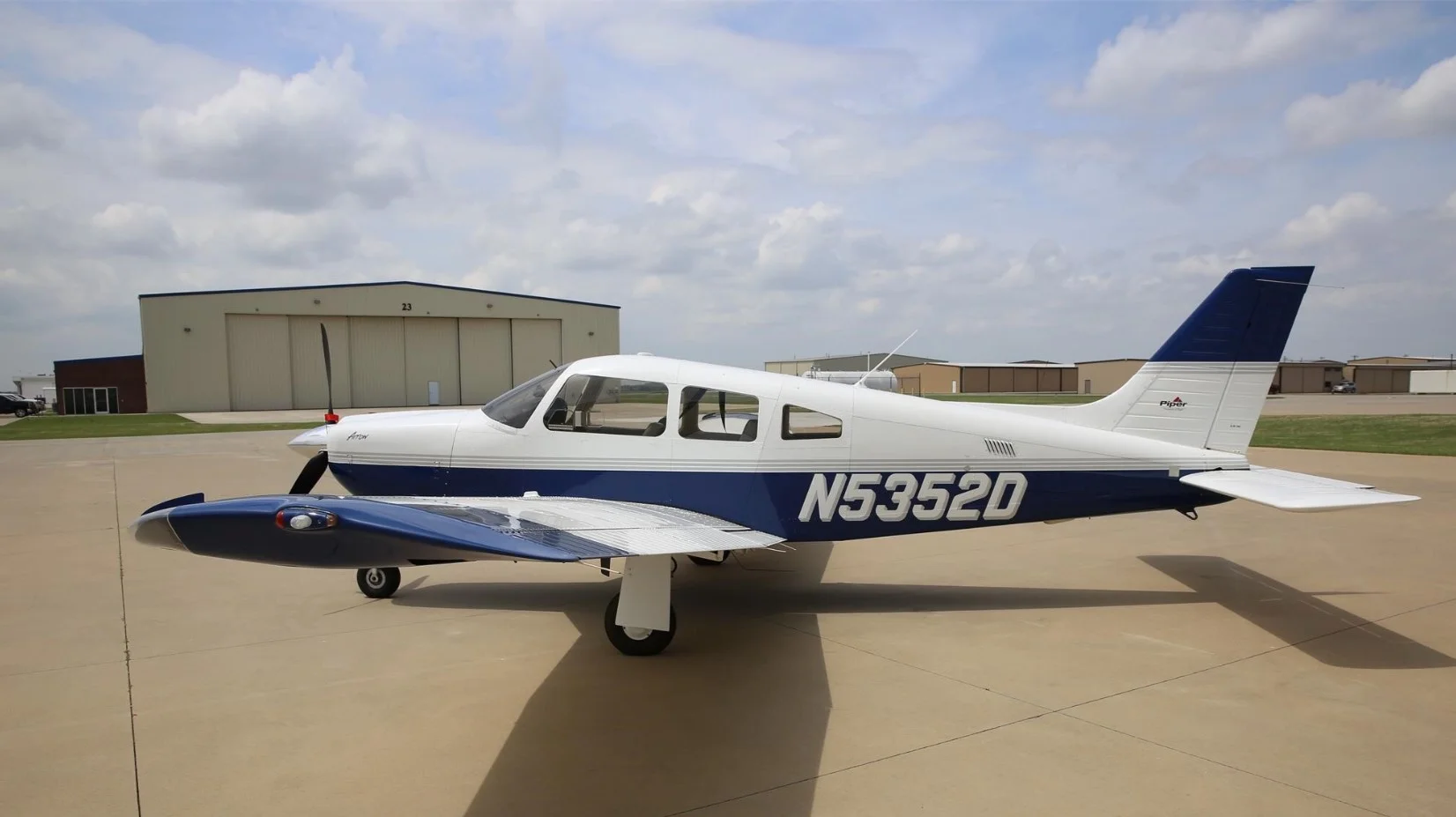 N5352D-1.jpg