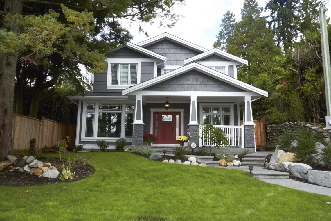 E 15th Avenue, North Vancouver