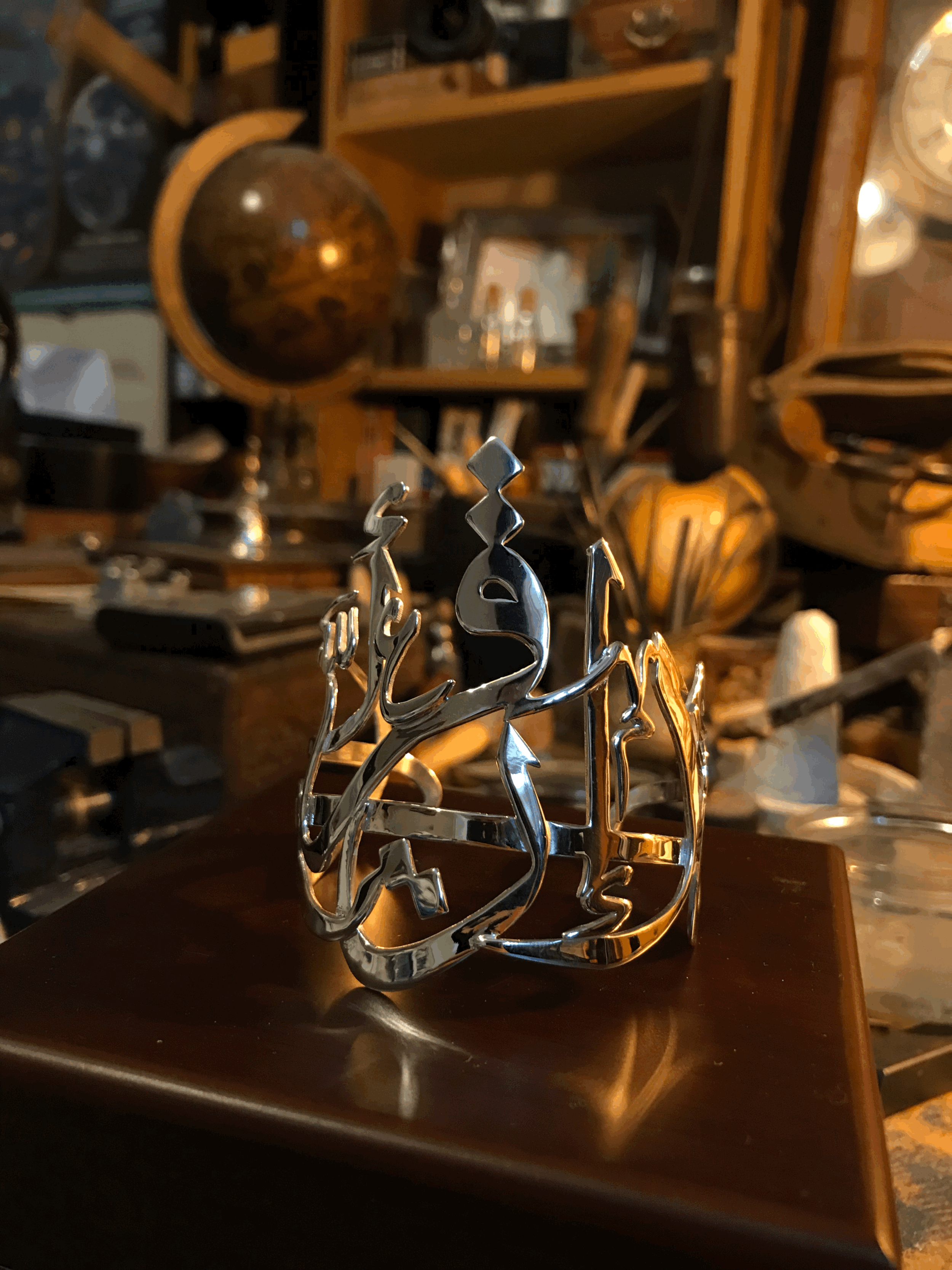 The Personalised Arabic Calligraphy Statement Cuff