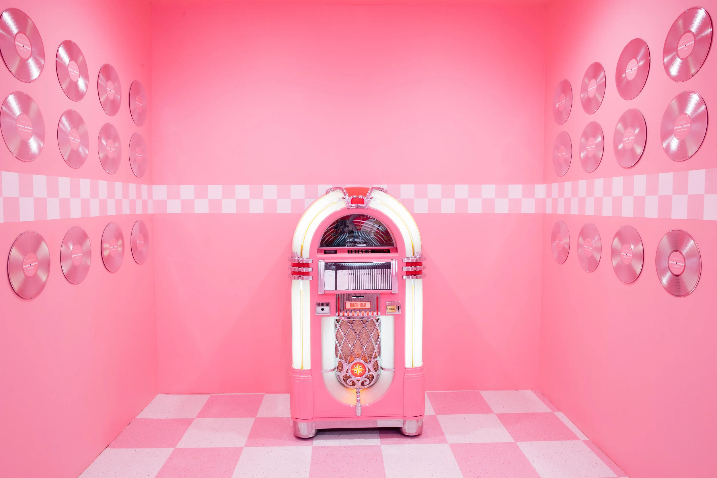 moic-diner.jpg
