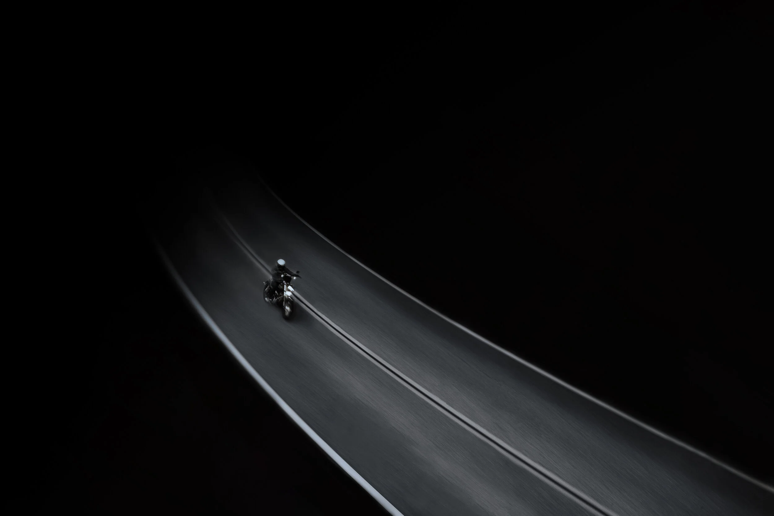 OliBlackandwhite-Edit-2-Edit.jpg