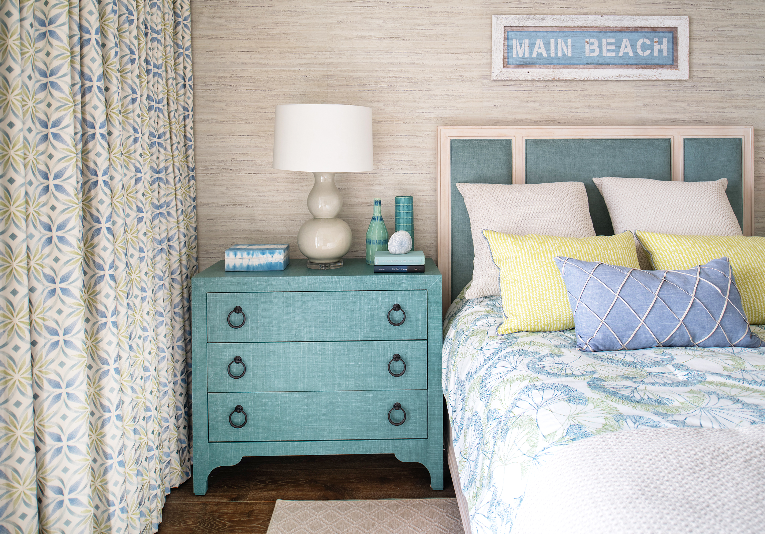 coastal guest bedroom