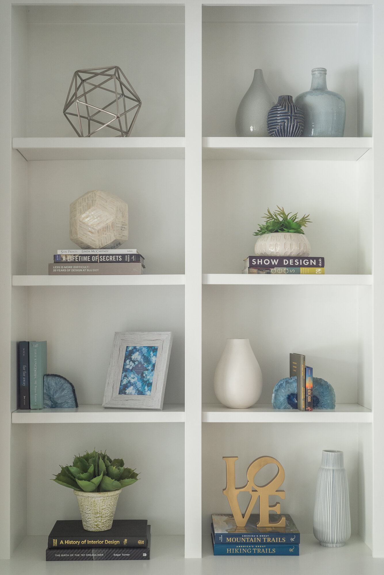 White shelves 