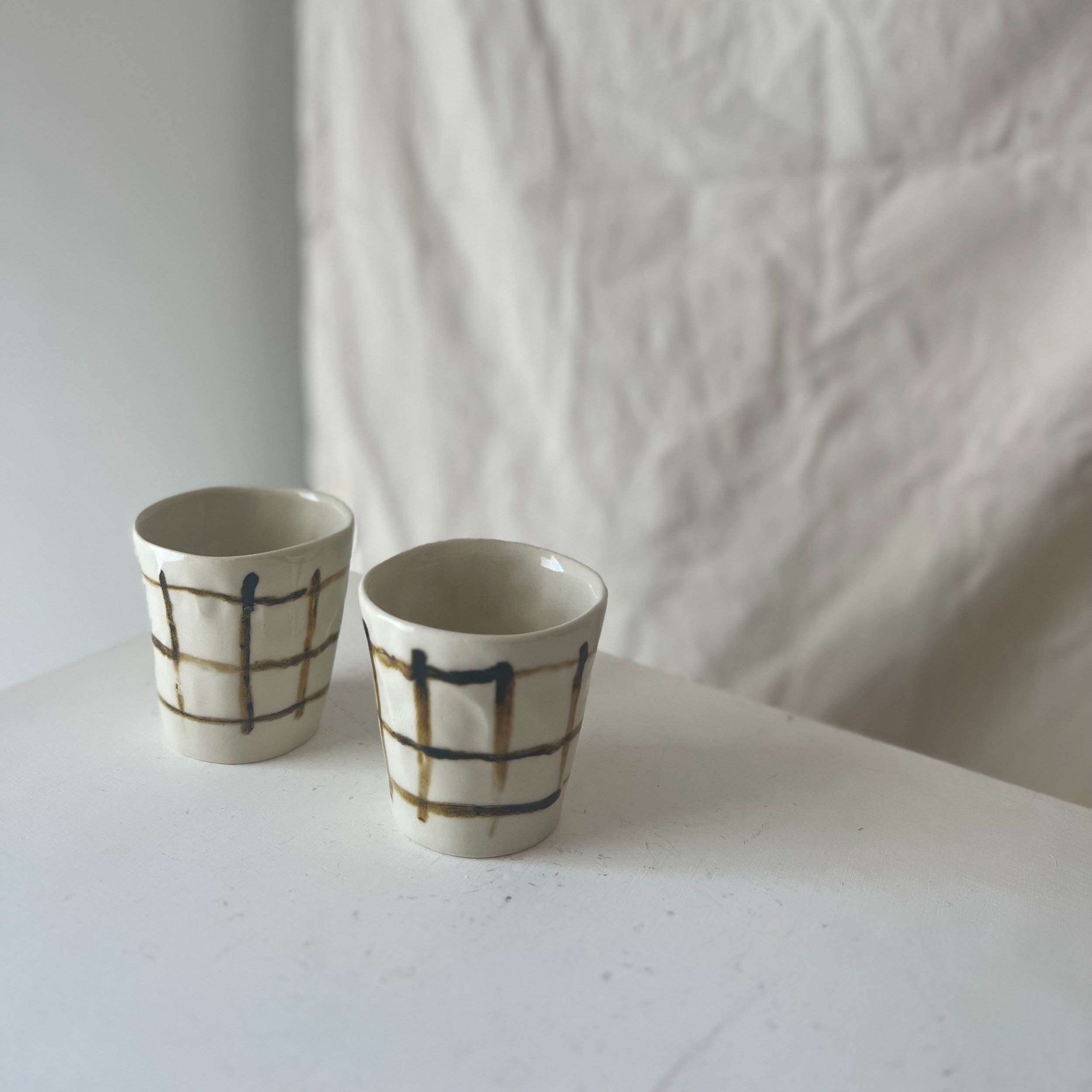 handmade-grid-cup-latte-stoneware-2.jpg