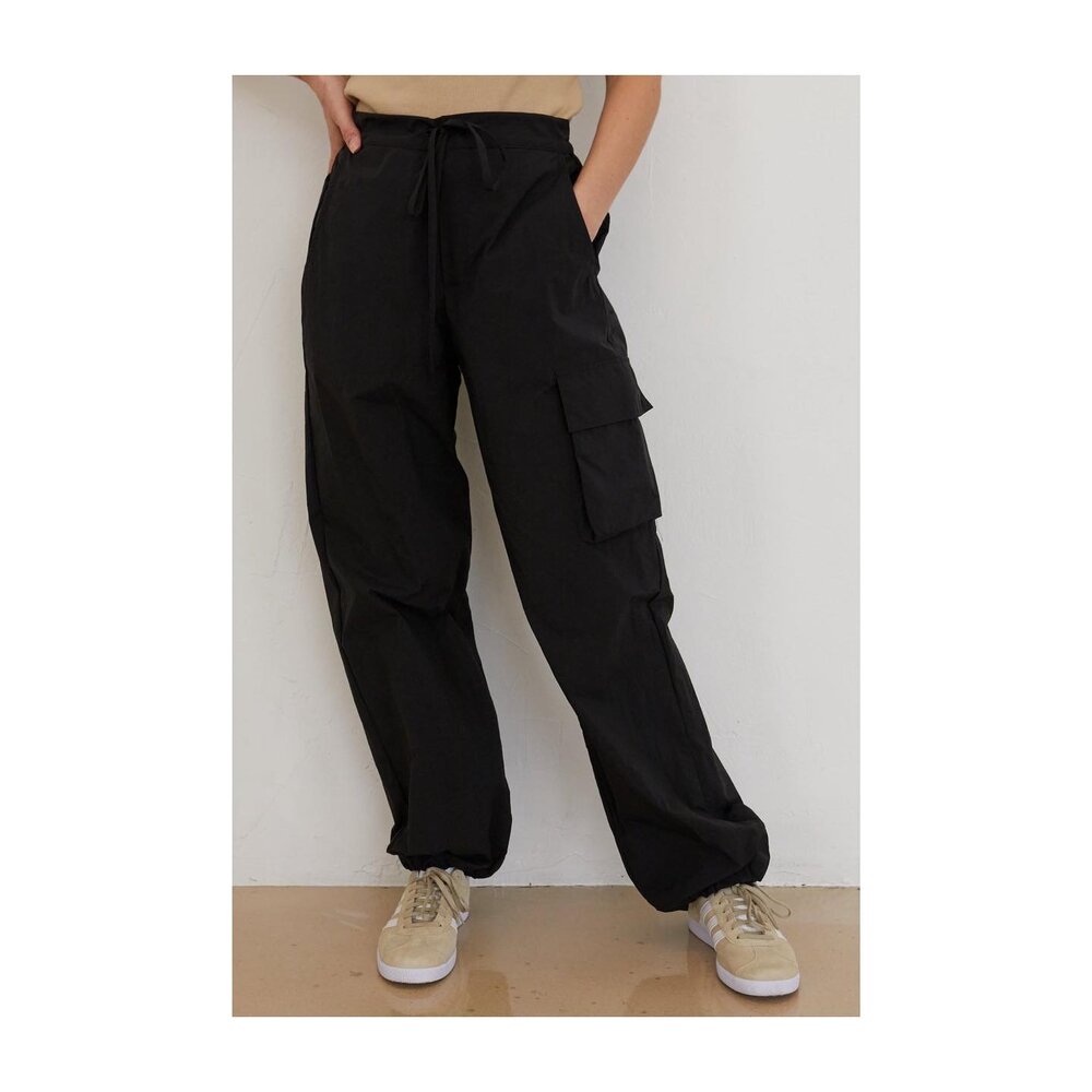 Well the cargo pants flew out in 2 days, but we do have one size XS left! If I can, I will reorder&hellip; if you want em and missed out LMK! They are chefs kiss 😚🤌