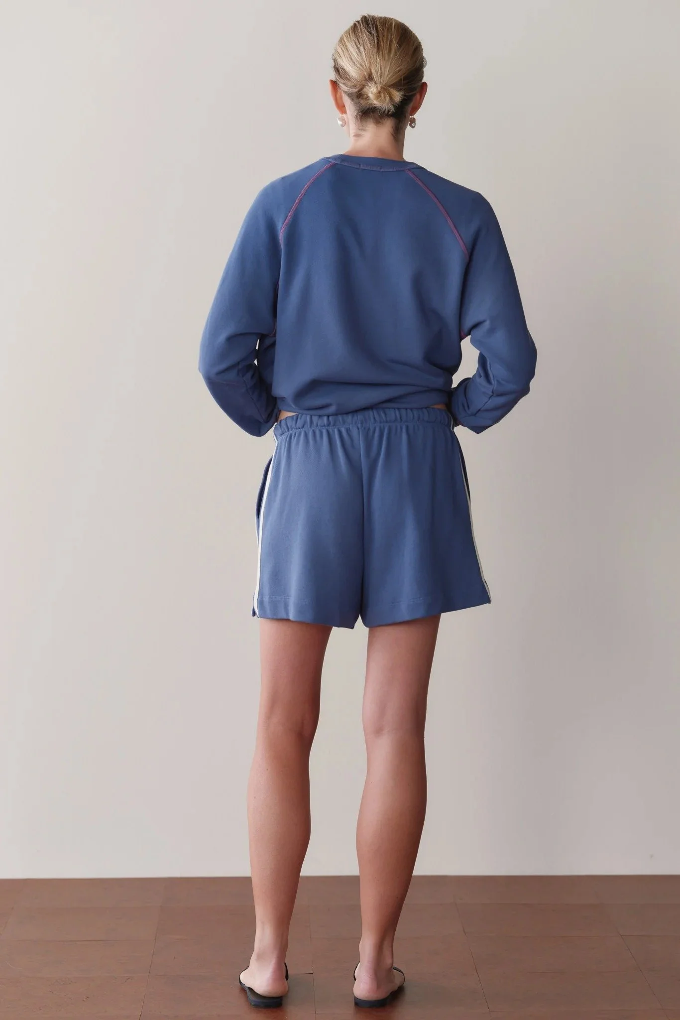the-eco-terry-stripe-short_lapis_064.jpg