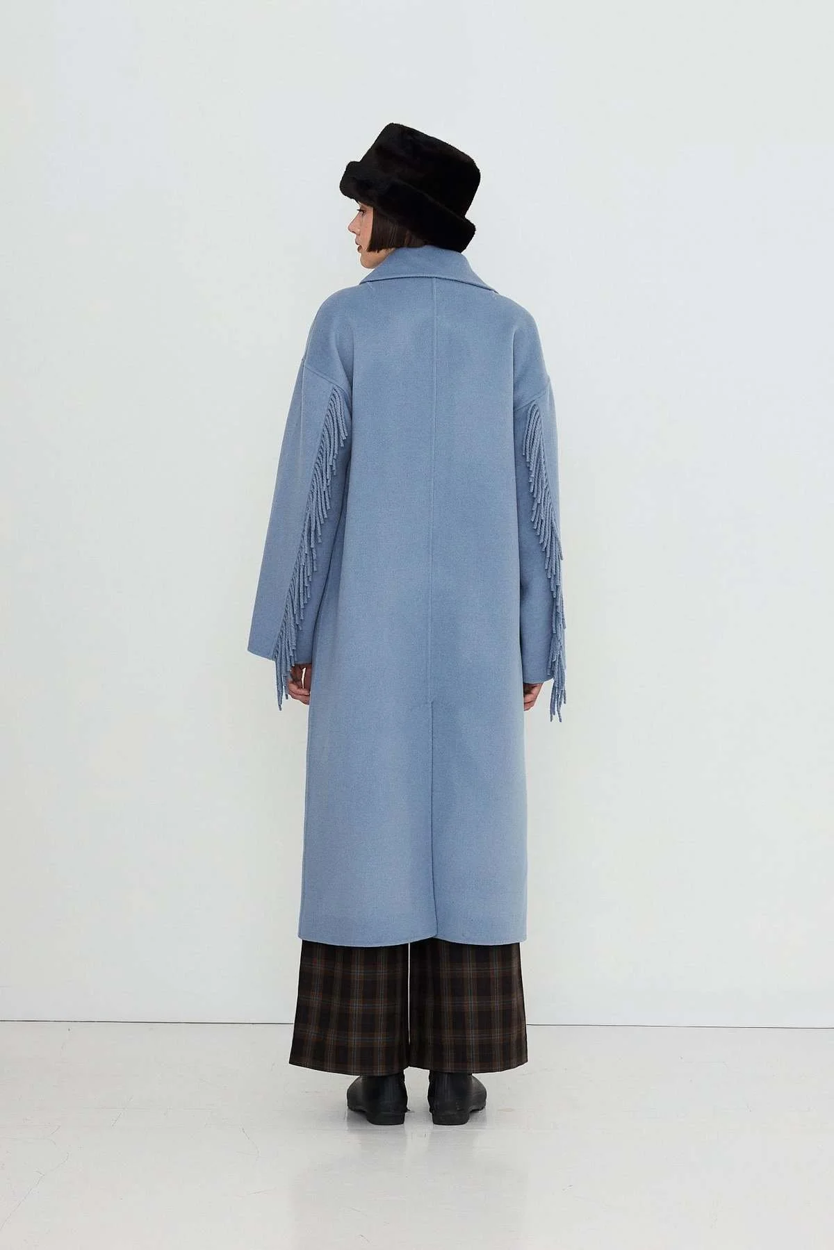 Blue-Fringe-Coat-20260904235737.jpg