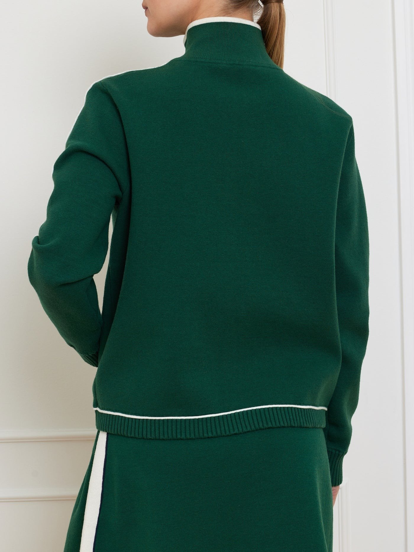 2421_Green_2.jpg