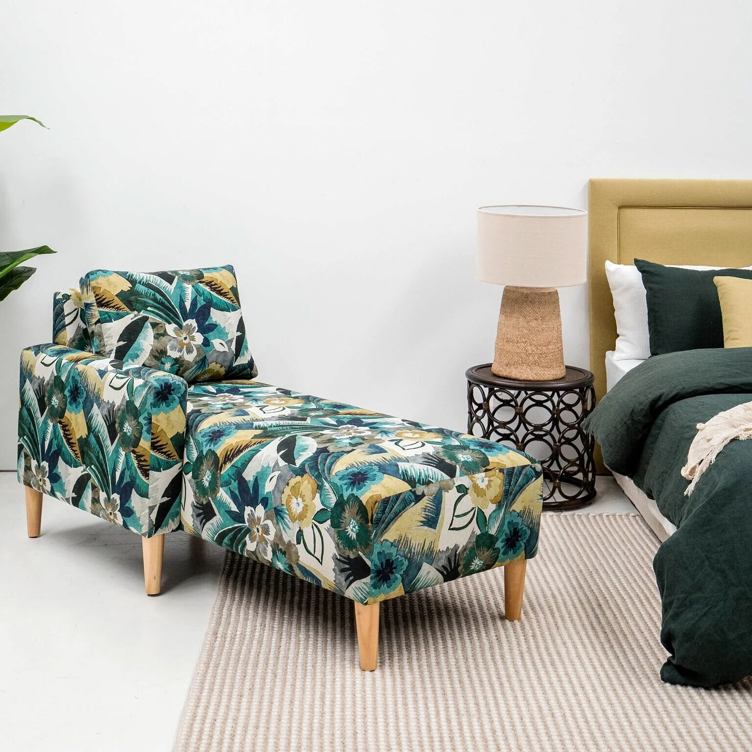 Leo Chaise SS1.jpeg