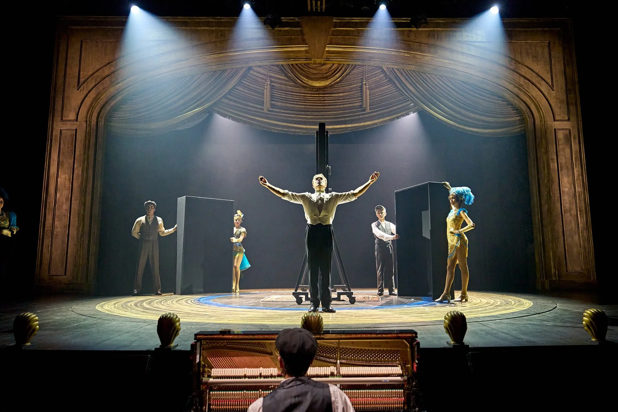 Hadley-Fraser-as-Houdini-members-of-the-company-in-MAGIC-at-Chichester-Festival-Theatre-Photo-Manuel-Harlan-282.jpg