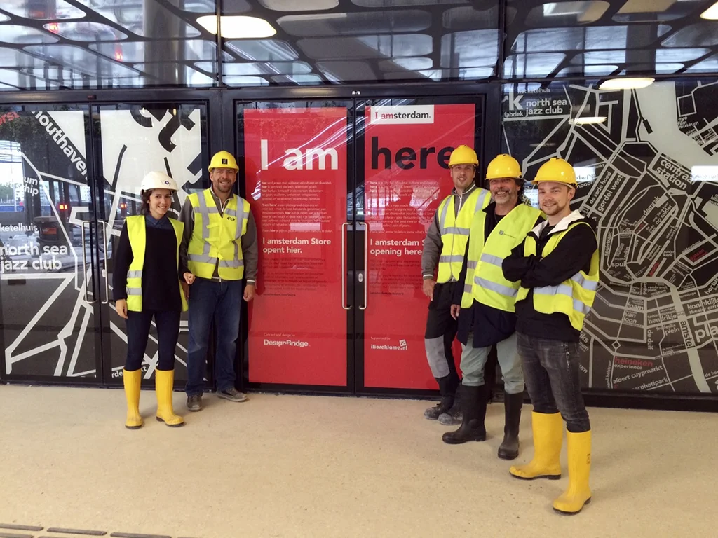I_Amsterdam_Installation_72dpi.jpg