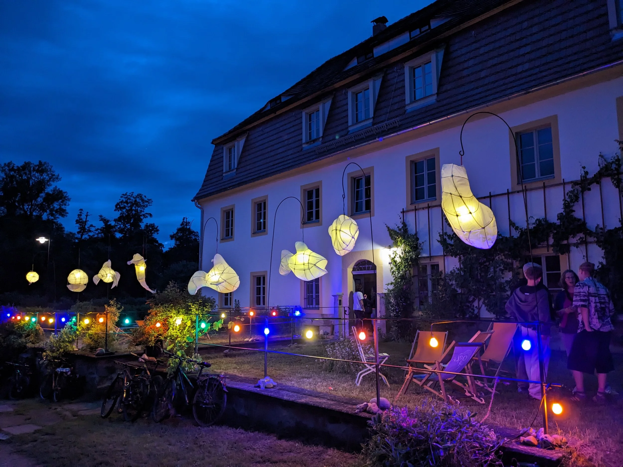 Haus_Illumination_Abenddämmerung02.jpg