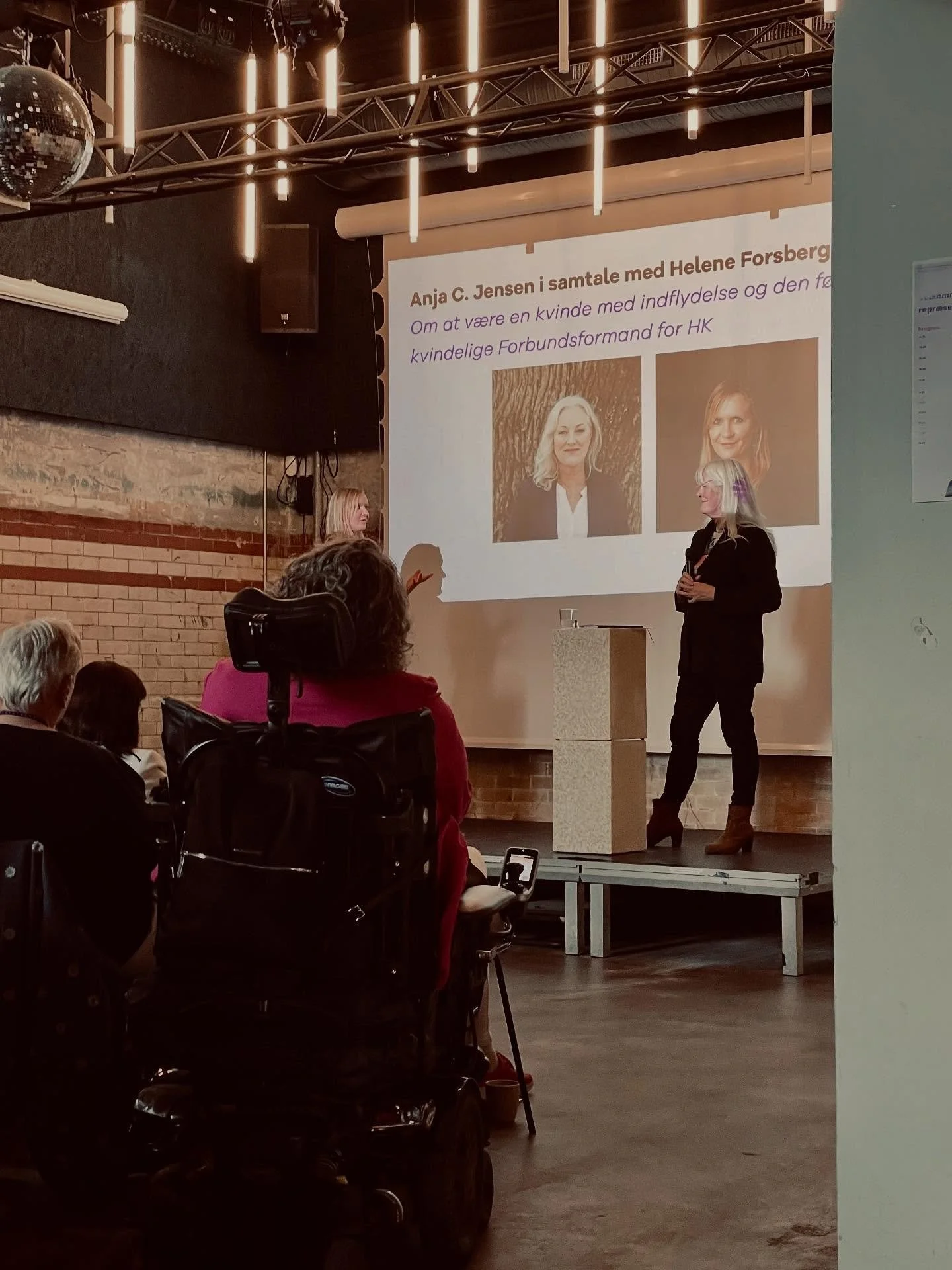 I sidste uge var vores bestyrelsesmedlem Ellen Signe med som KLF&rsquo;s repr&aelig;sentant til Kvinder&aring;dets Repr&aelig;sentantskabsm&oslash;de🌻📊

Aftenen b&oslash;d p&aring; opl&aelig;g fra bl.a. HK&rsquo;s formand, Anja C. Jensen om at v&ae