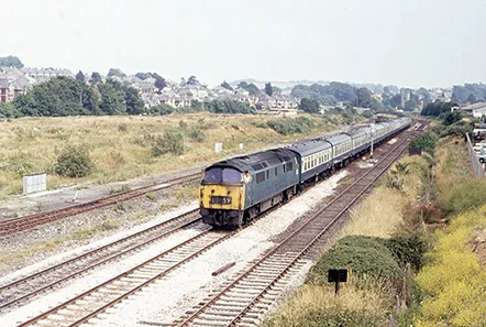 D1041 on July 5, 1975 at Plympton with the 10.56 Paddington-Penzance service. Photo: © Adrian Curtis