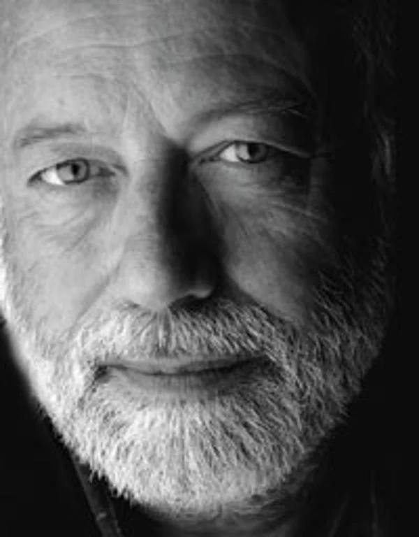 Le sculpteur ETIENNE est parti tutoyer les anges.