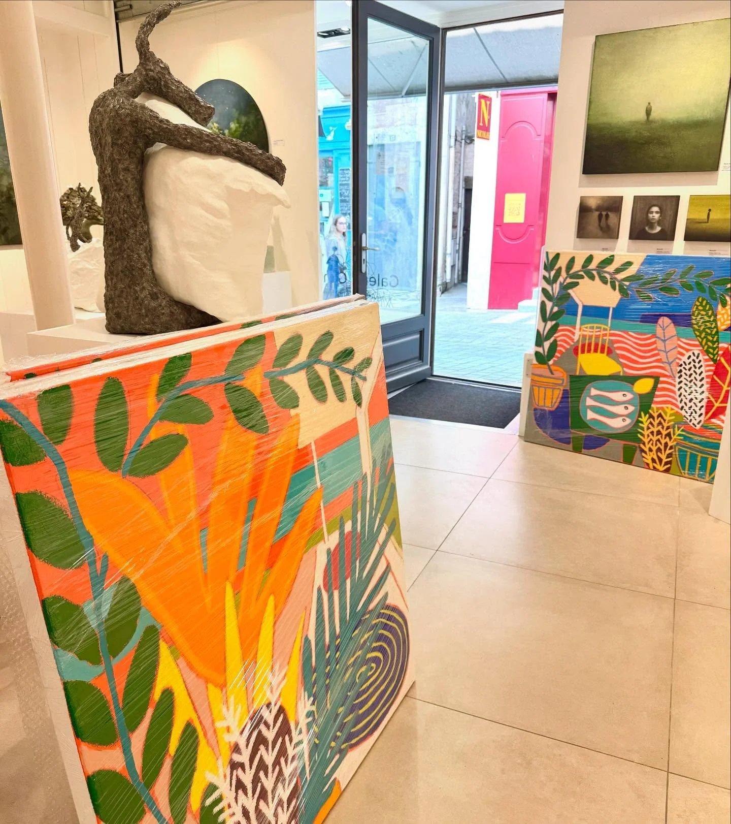 4 nouvelles toiles de @gordon_hopkins_  sont arriv&eacute;es ce matin &agrave; la galerie. 
Here comes the sun!!!
&Agrave; d&eacute;couvrir tous les jours de ce mois d&rsquo;ao&ucirc;t.
.
#galerieglineur #galeriedart #galerieiledere #galeriesaintmart