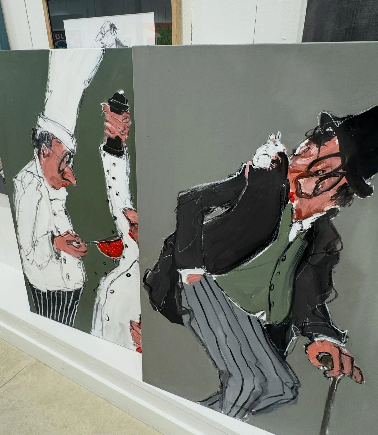 ✨Nouveaut&eacute;s &agrave; la galerie ! ✨
.
Nous avons le plaisir d&rsquo;accueillir de nouvelles de @beatrice_terra_art  &agrave; la galerie. 
.
Dans cet univers singulier, les petites b&ecirc;tes partagent la vedette avec son personnage chapeaut&e