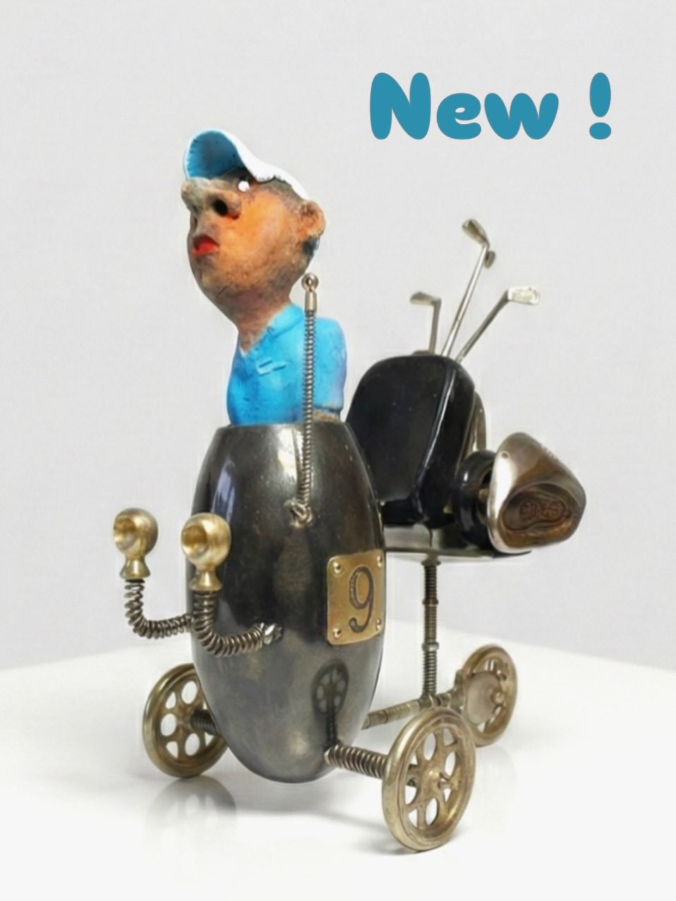 Yaya s&rsquo;invite sur le green!!! 
.
@yannis.lagresle transforme le green en terrain de jeu artistique.
Son hobby favori? Un joyeux bricolage po&eacute;tique, o&ugrave; notre h&eacute;ros r&ecirc;veur se met au sport&hellip; &agrave; sa mani&egrave