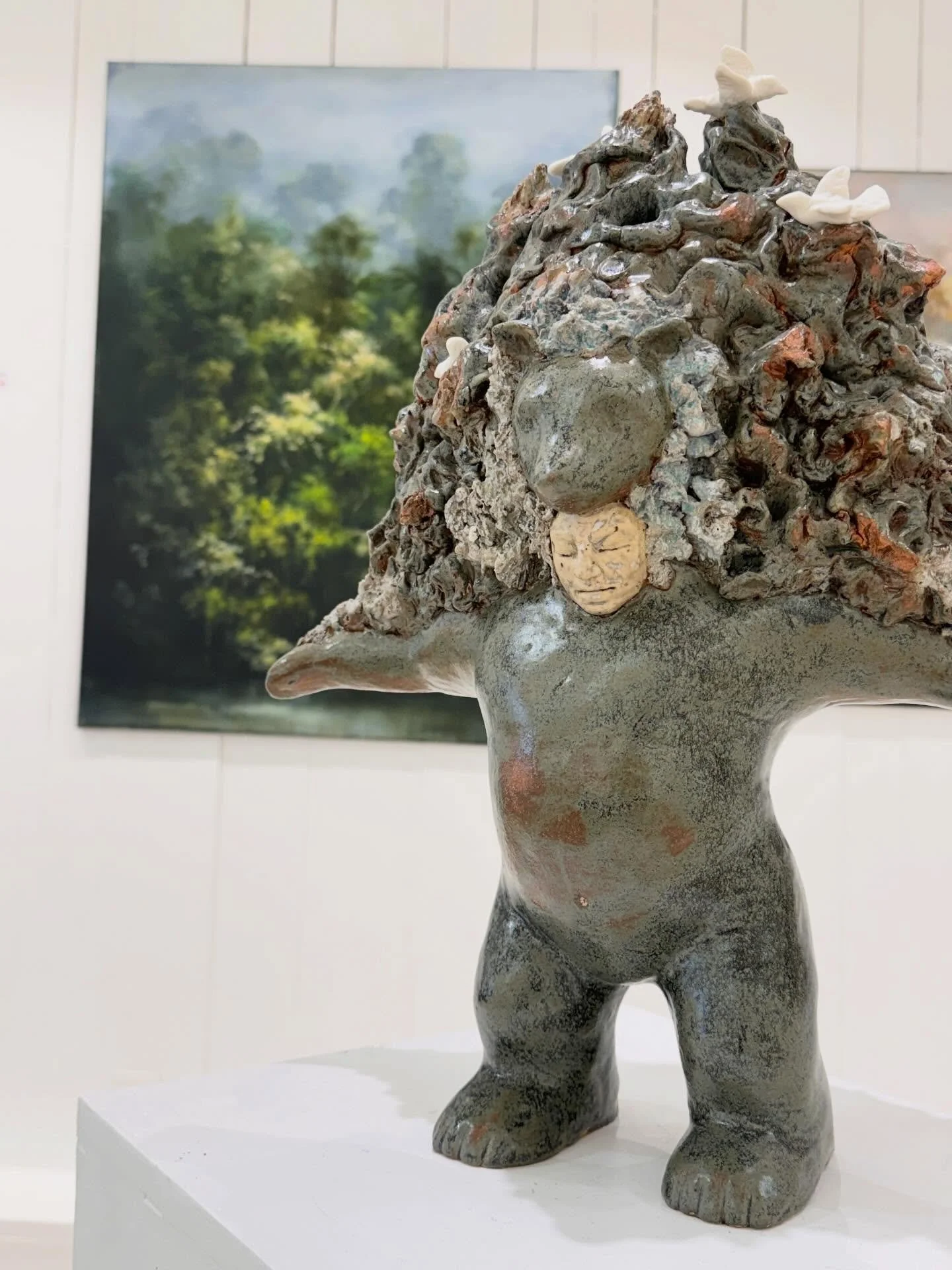 ✨ L&rsquo;exposition &laquo;&nbsp;La M&eacute;moire des For&ecirc;ts&nbsp;&raquo; se poursuit&hellip; ✨

L&rsquo;univers sensible de @gerbaudlambert continue de se d&eacute;ployer &agrave; la galerie, et entre aujourd&rsquo;hui en dialogue avec celui