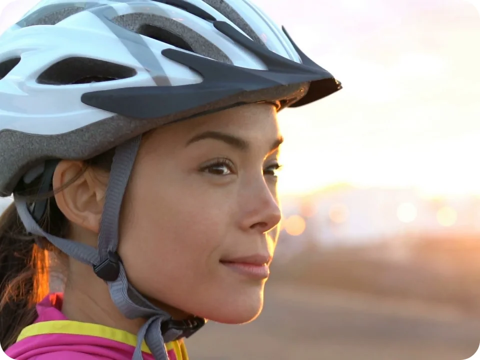woman_helmet.jpg