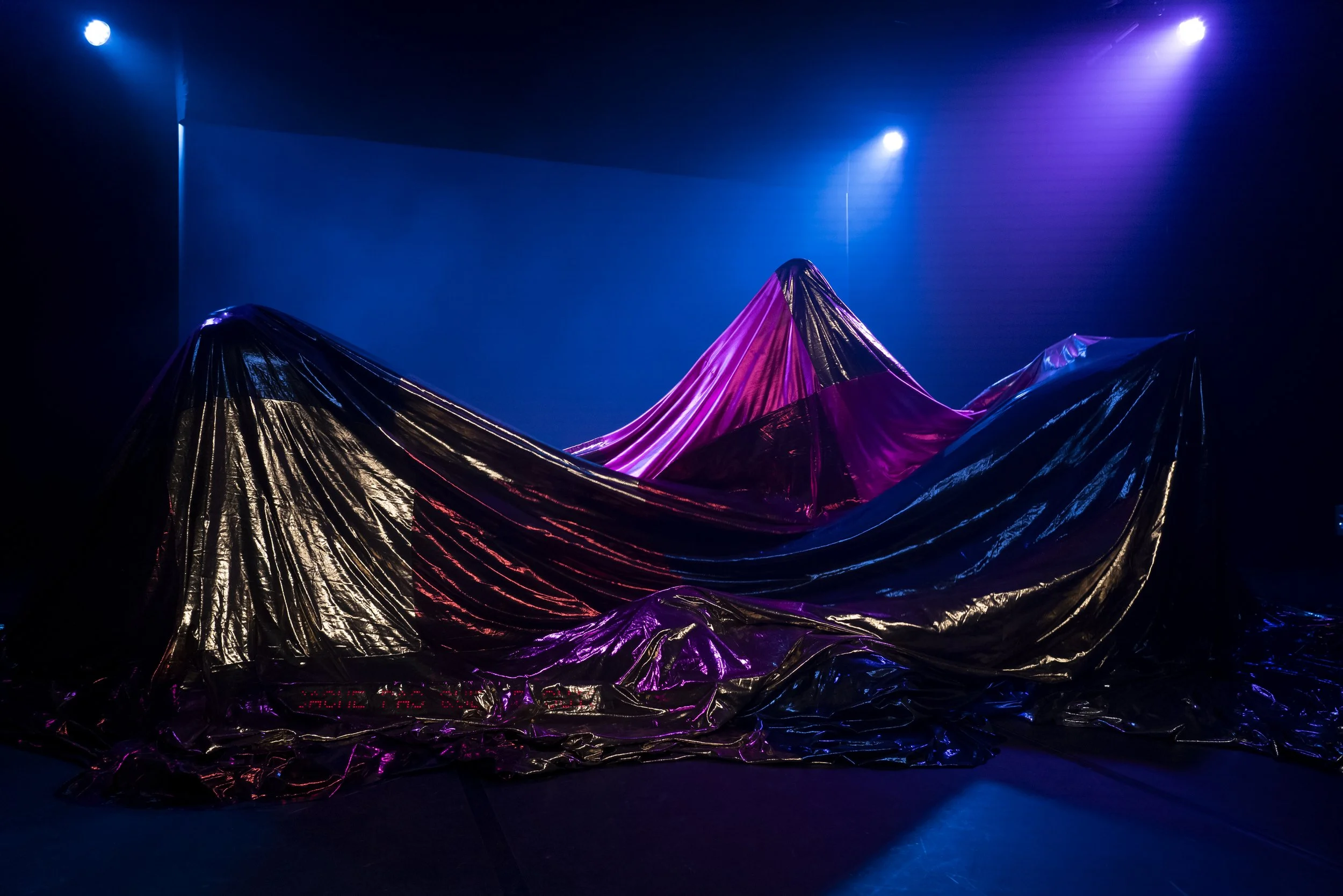 © ARI BAFALOUKA(6).jpg