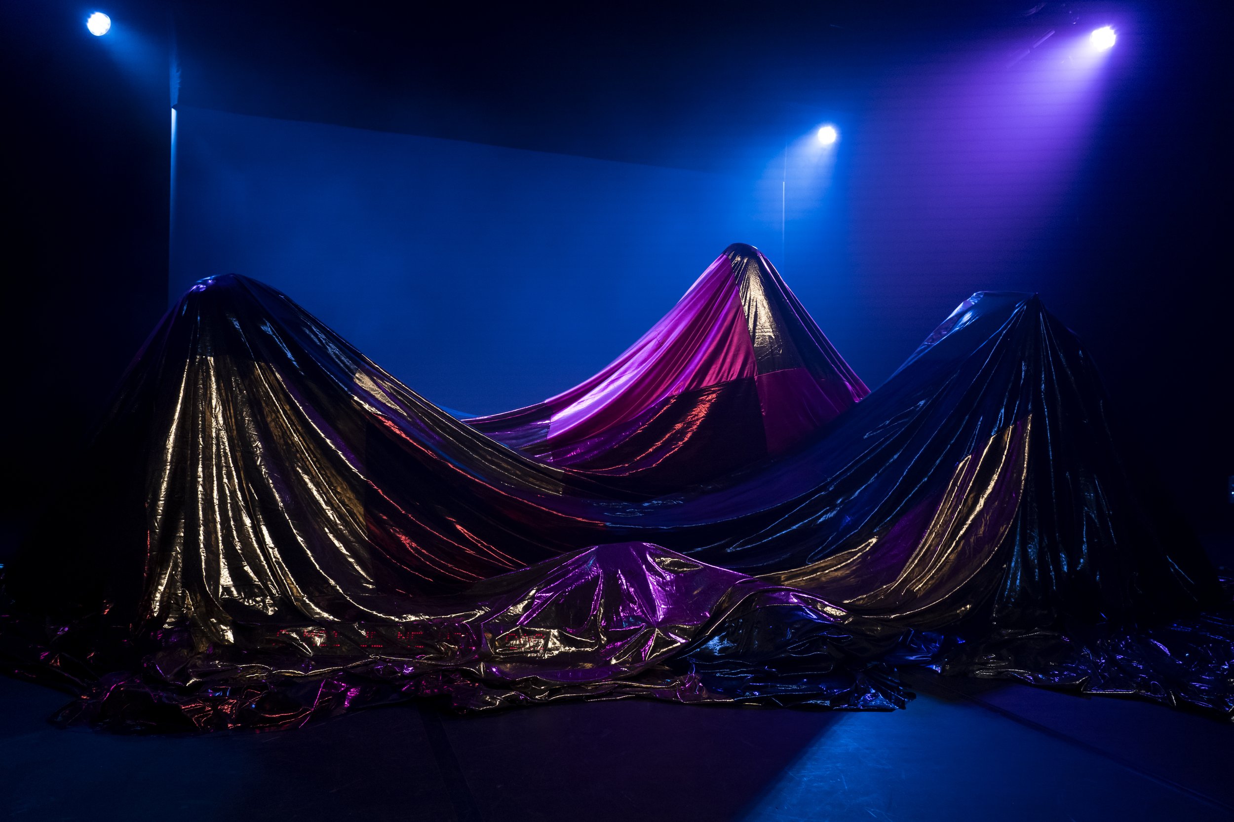 © ARI BAFALOUKA(5).jpg