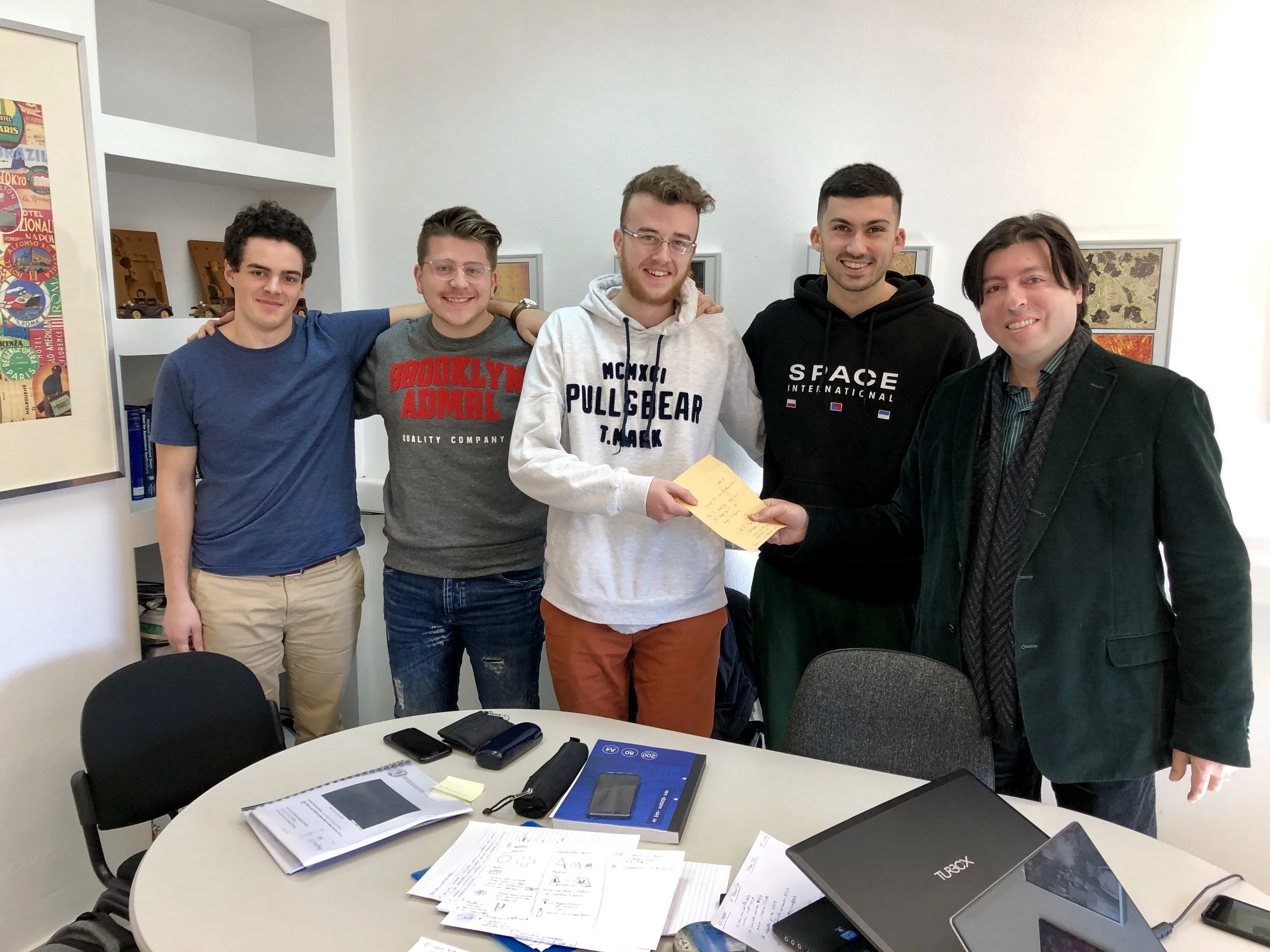 Snapshot from the donation handover by Asst. Prof. Dr.-Ing. S. Papaefthymiou to members of the “RadiNOx” team