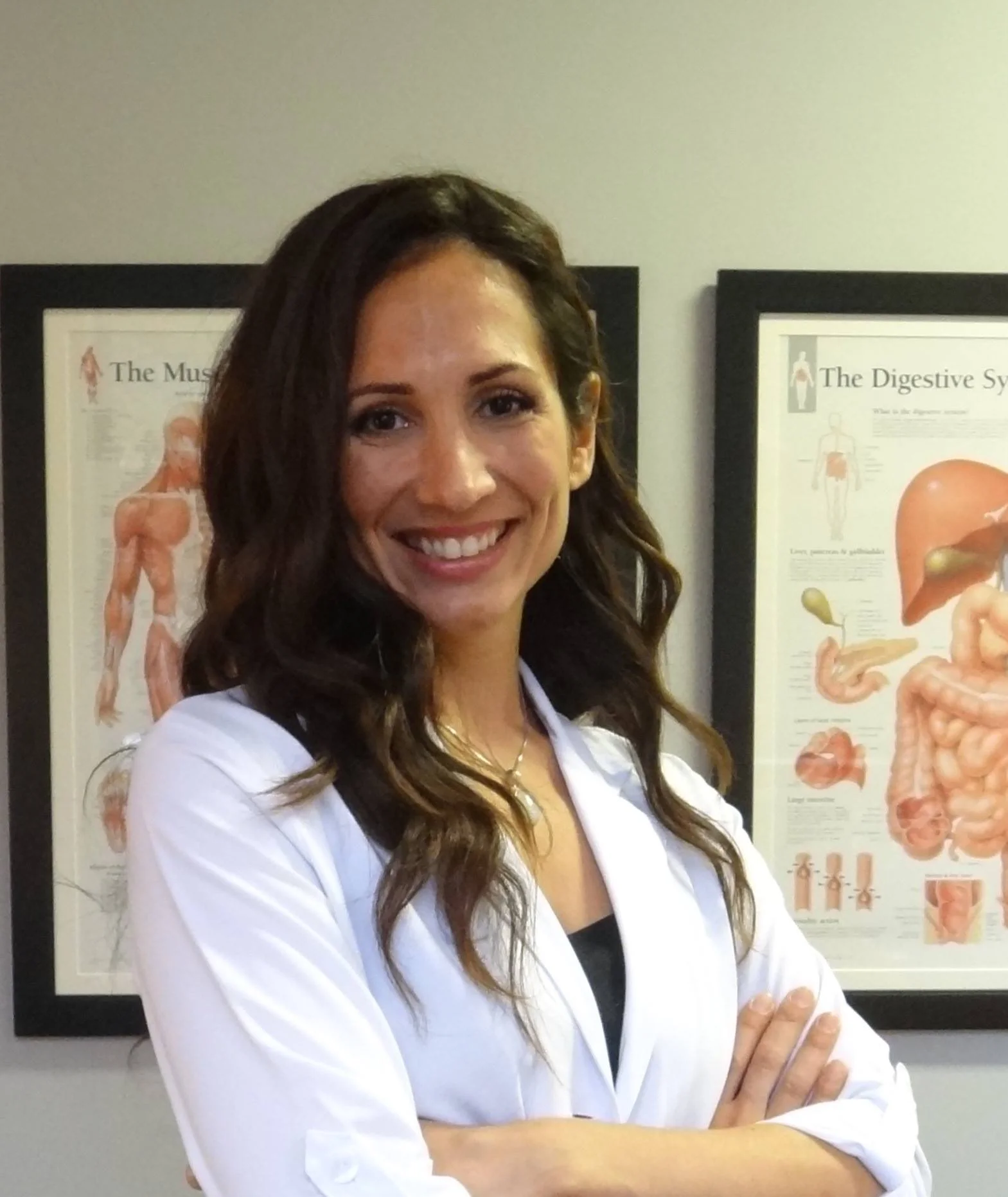 Professional portrait of Zeina Raya, massage therapist and naturopath in Ville-Émard, Montreal.