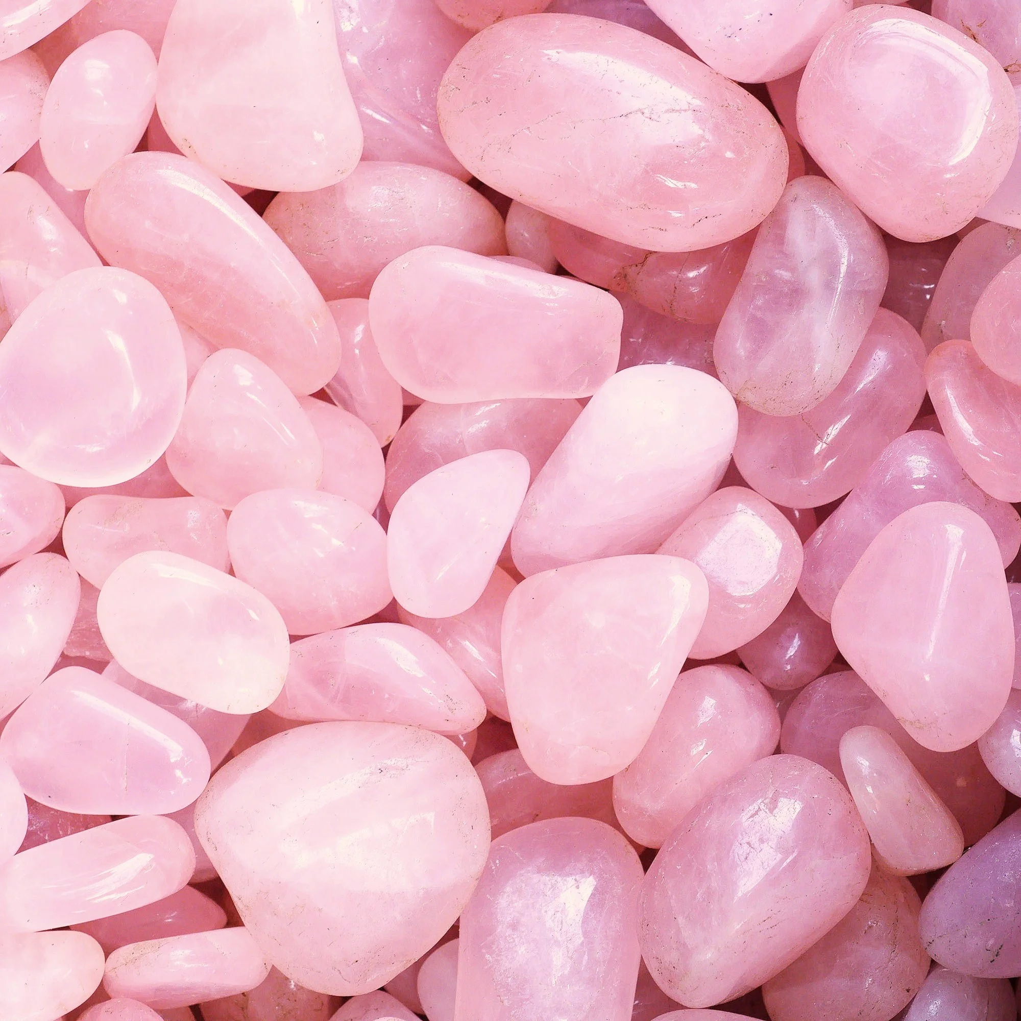 Quartz rose  - Vertus des cristaux - Lithothérapie Zeina Raya..jpg