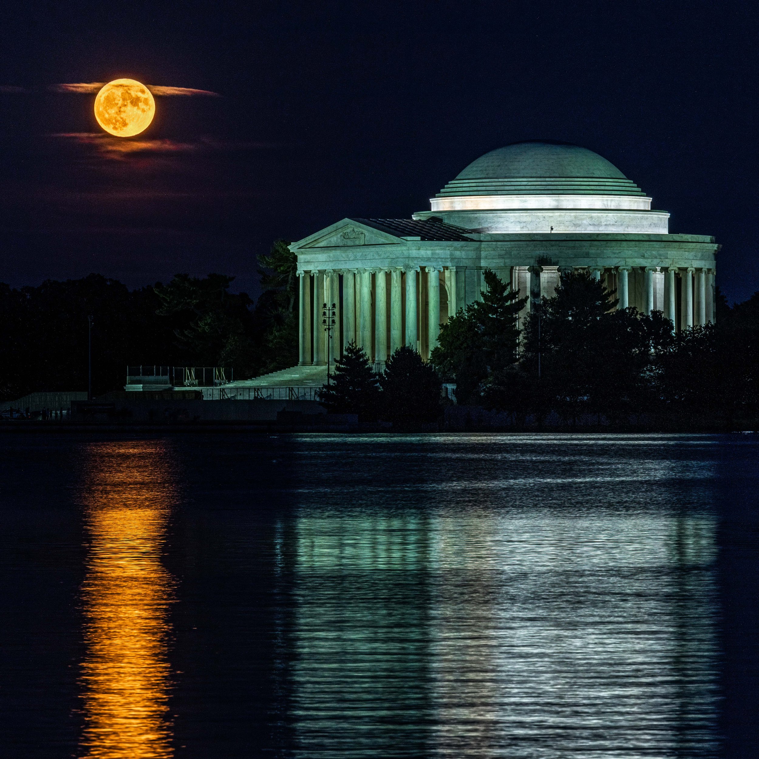 Super Moon over the Tidal Basin - HM