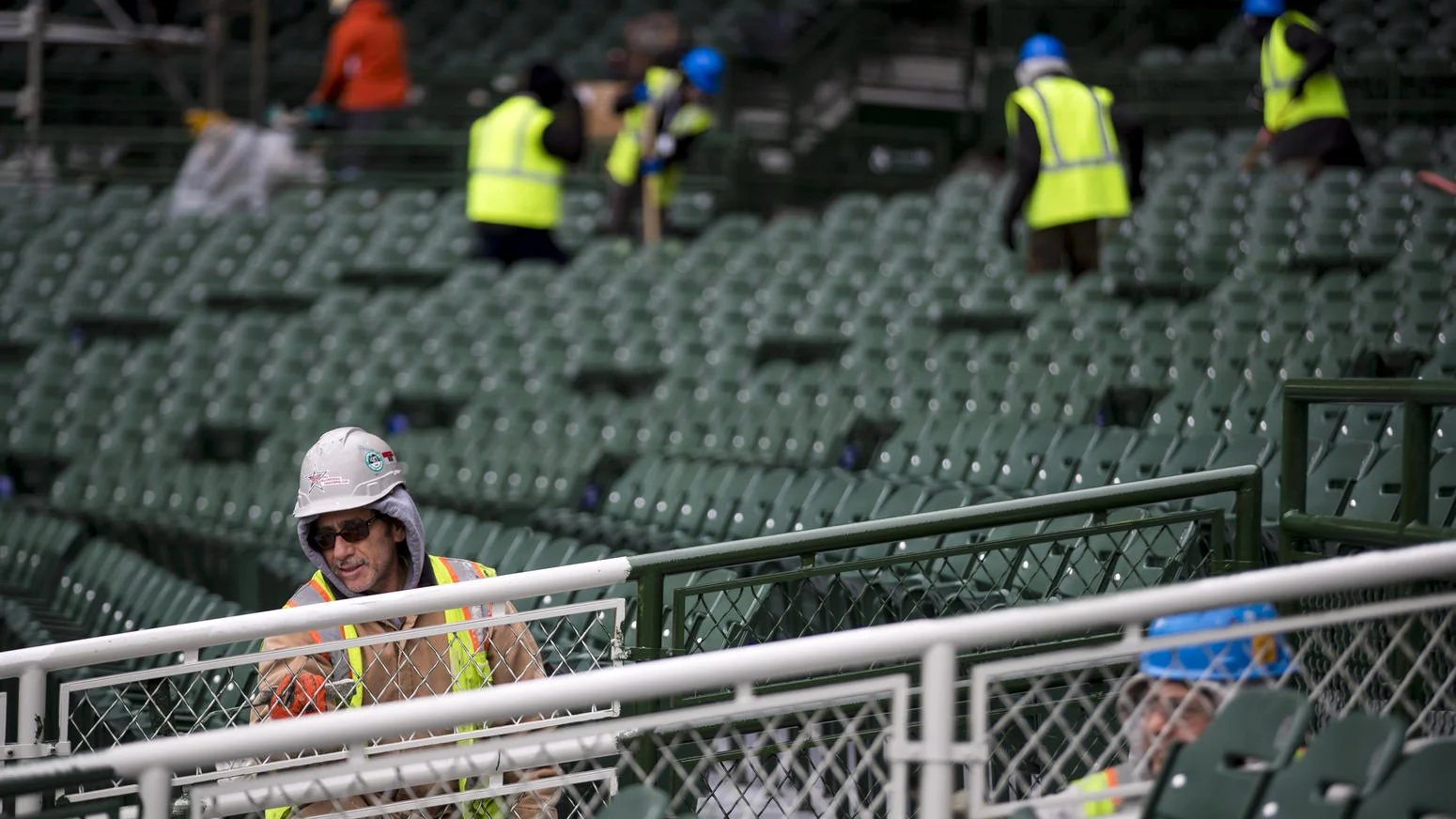 chi-wrigley-ct0065049808-20180411.jpg