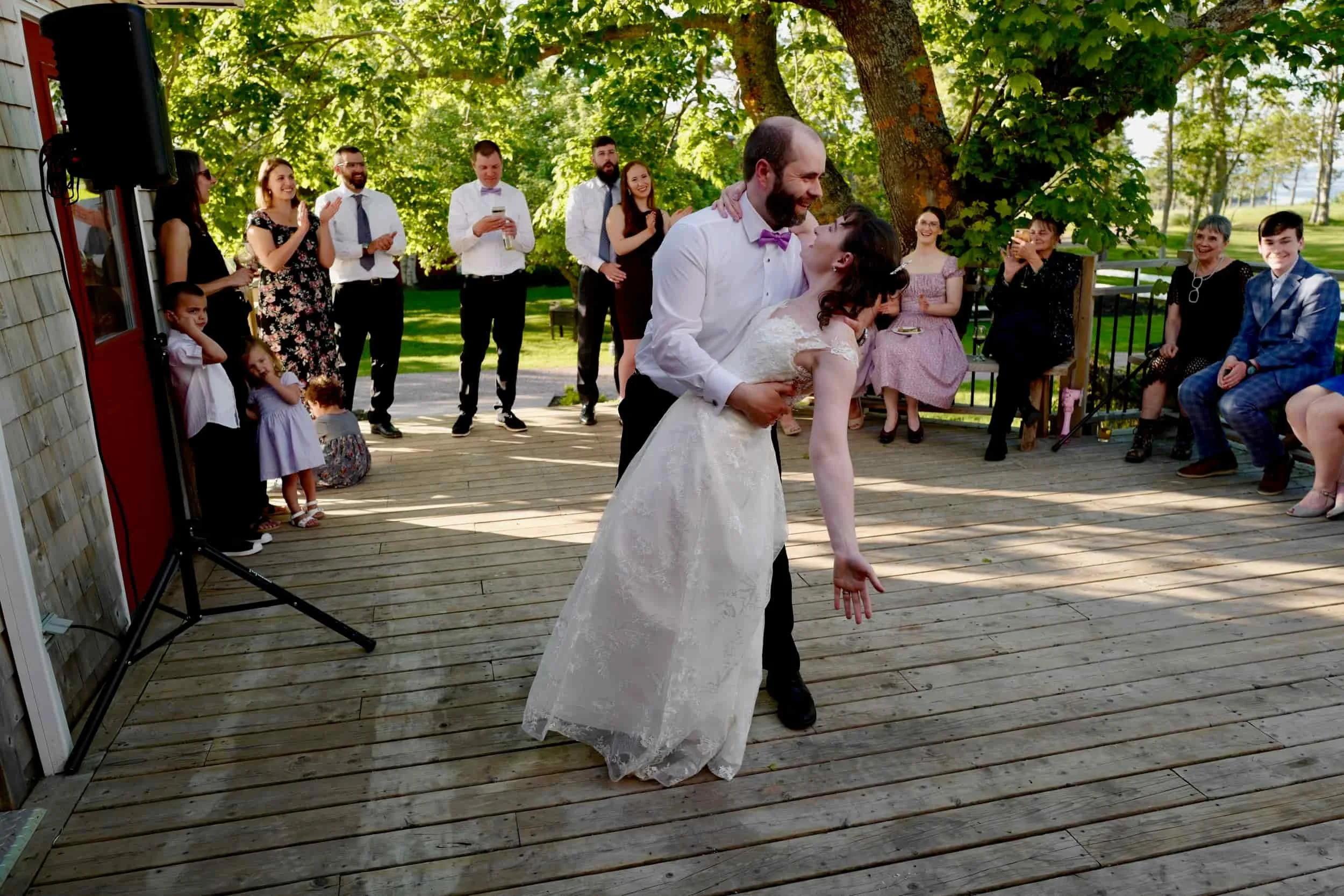 couple-dancing-dip-wedding.jpg