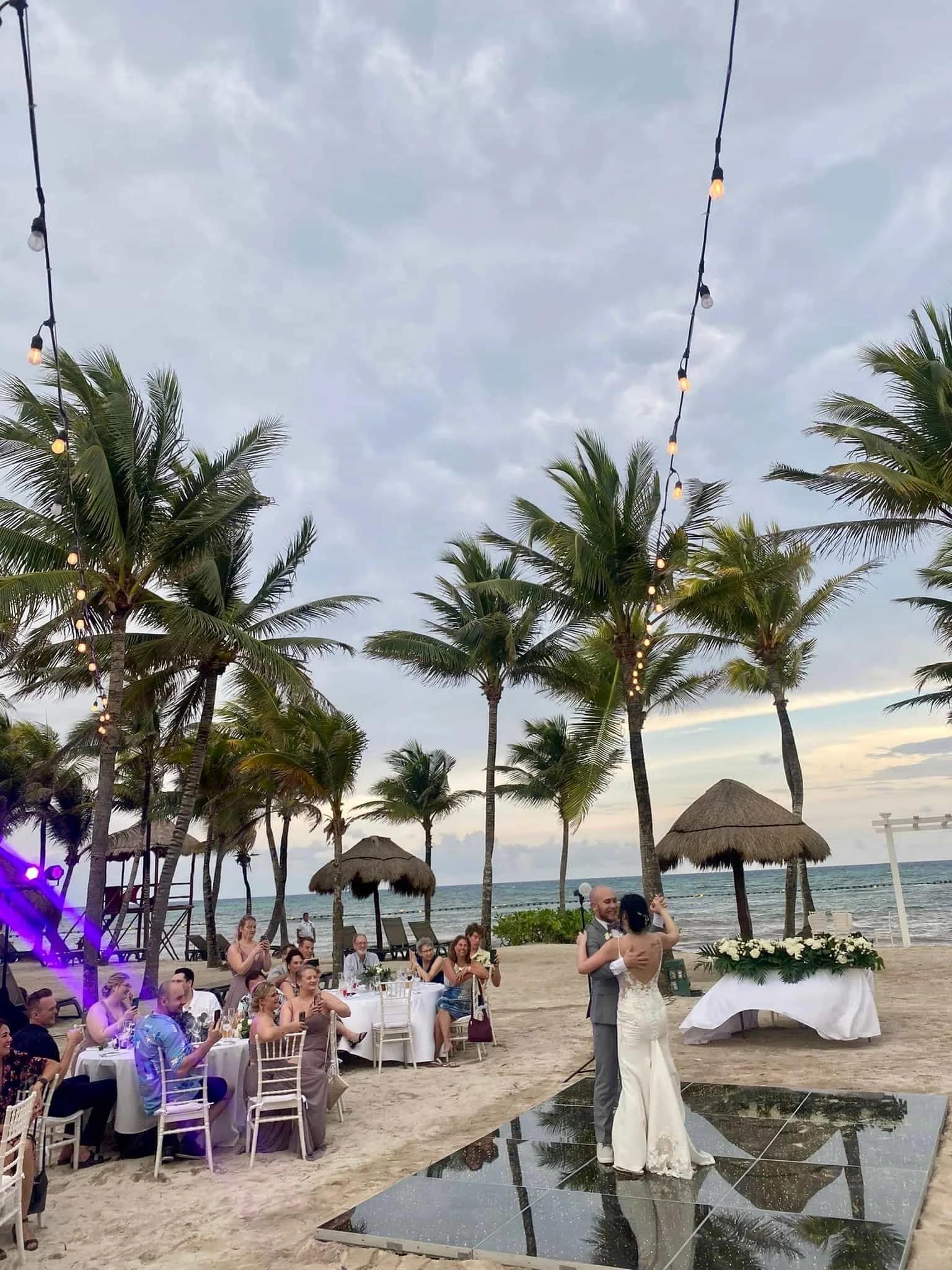 couple-dancing-first-dance.jpg
