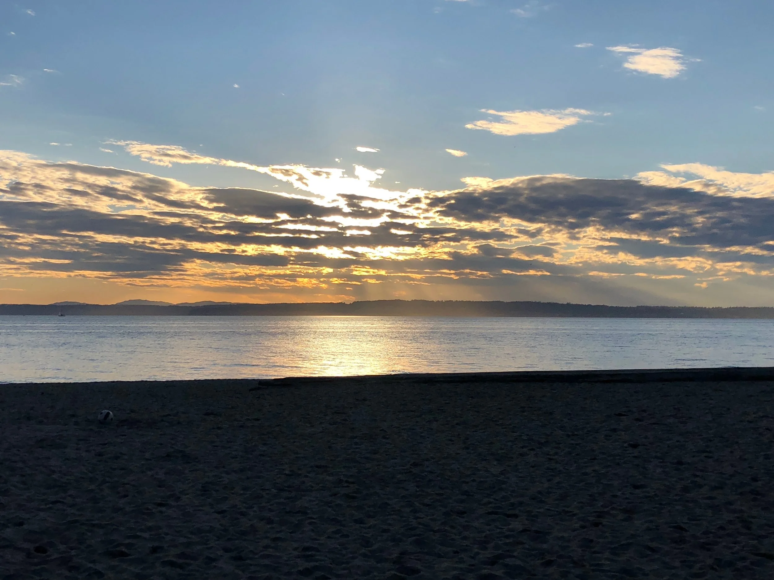 The beginning of sunset at Golden Gardens Park