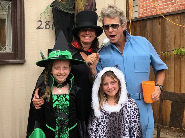 Snow leopard, Witch, Hot Magician and Past his prime Elvis