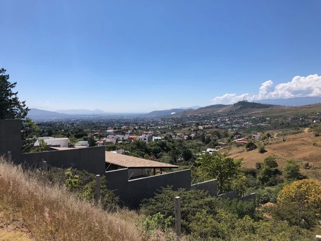 Looking to the south you can see (part of) the city of Oaxaca