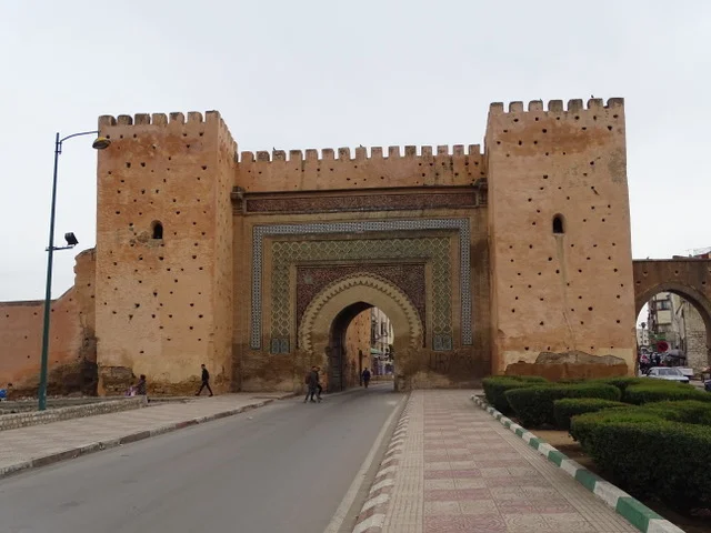 The “Thursday” Gate