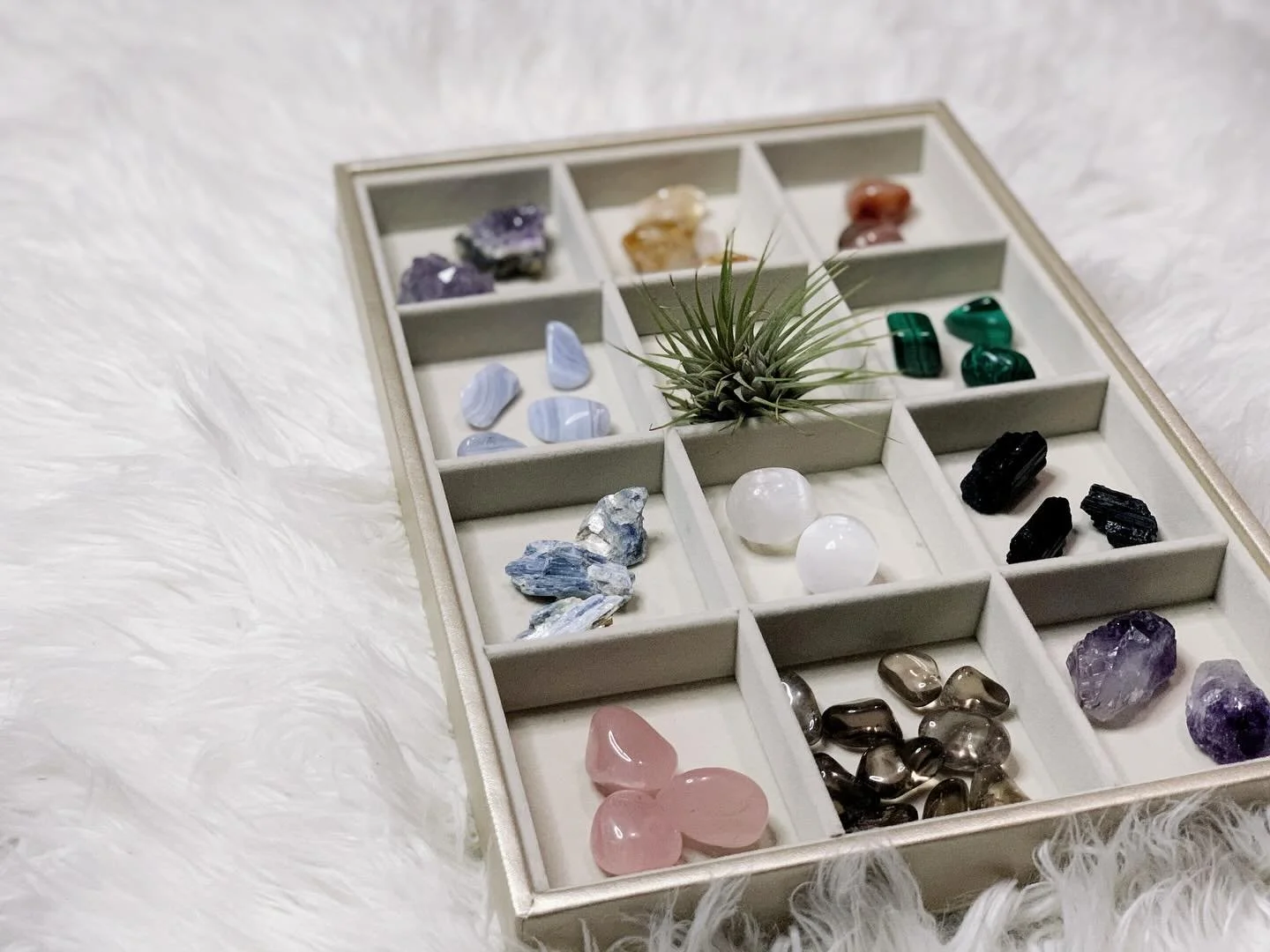 Crystals that calm. Shapes that speak. Vibes that last.
-
-
-
#SupportLocalToronto #YorkRegionBusiness #YorkRegionMakers  #TorontoArtisan#VaughanMoms #MarkhamMoms #RichmondHillSmallBusiness#AuroraOntario #NewmarketOntario #MindfulLiving#crystalhealin