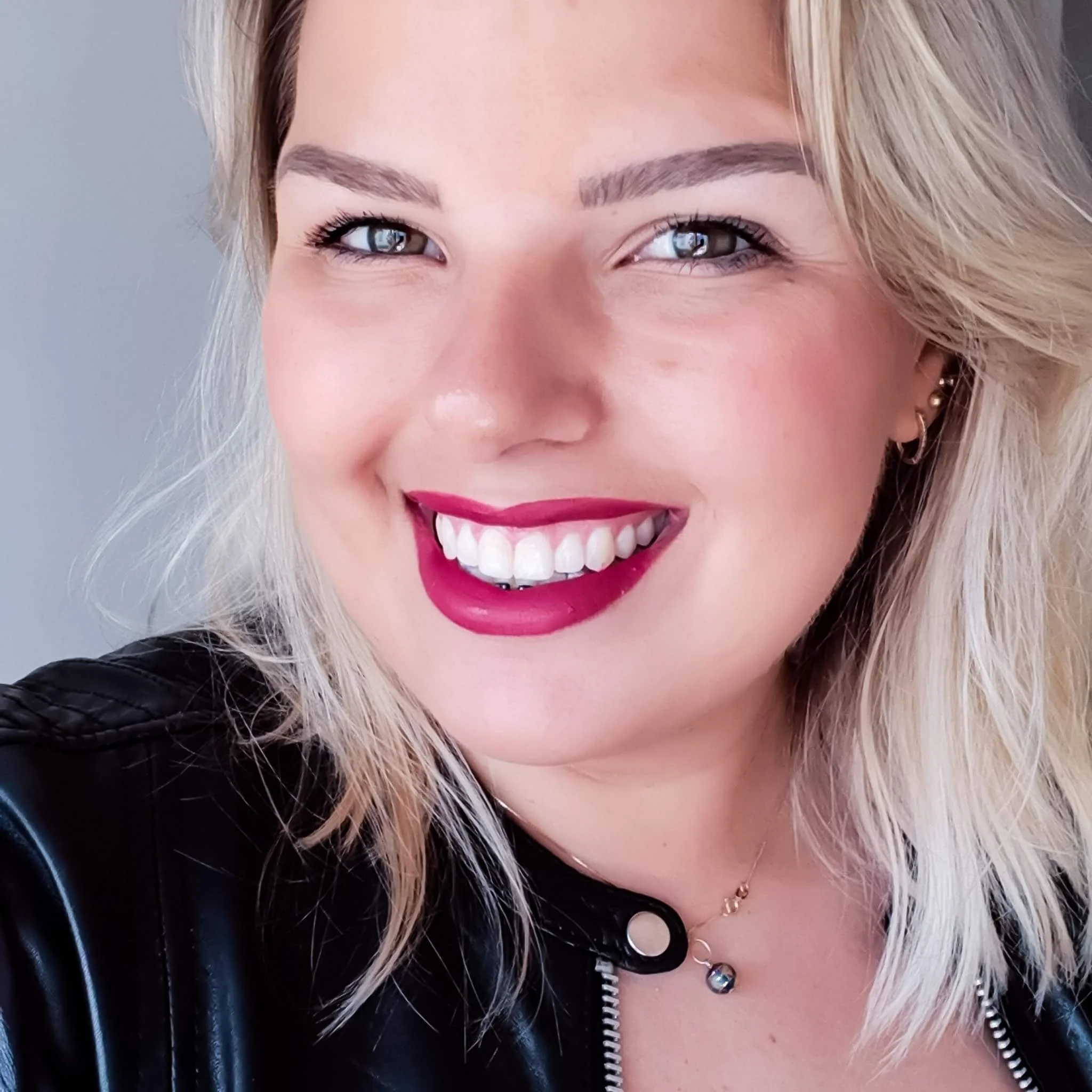 Bruna Skrzypek, artista de comp