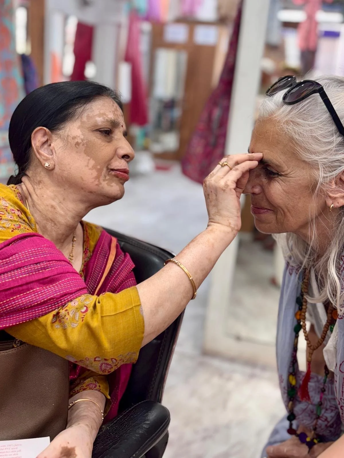 Viaggio Yoga in India del Nord con Holiram – Esperienza Autentica tra Yoga, Puja e Incontri Spirituali