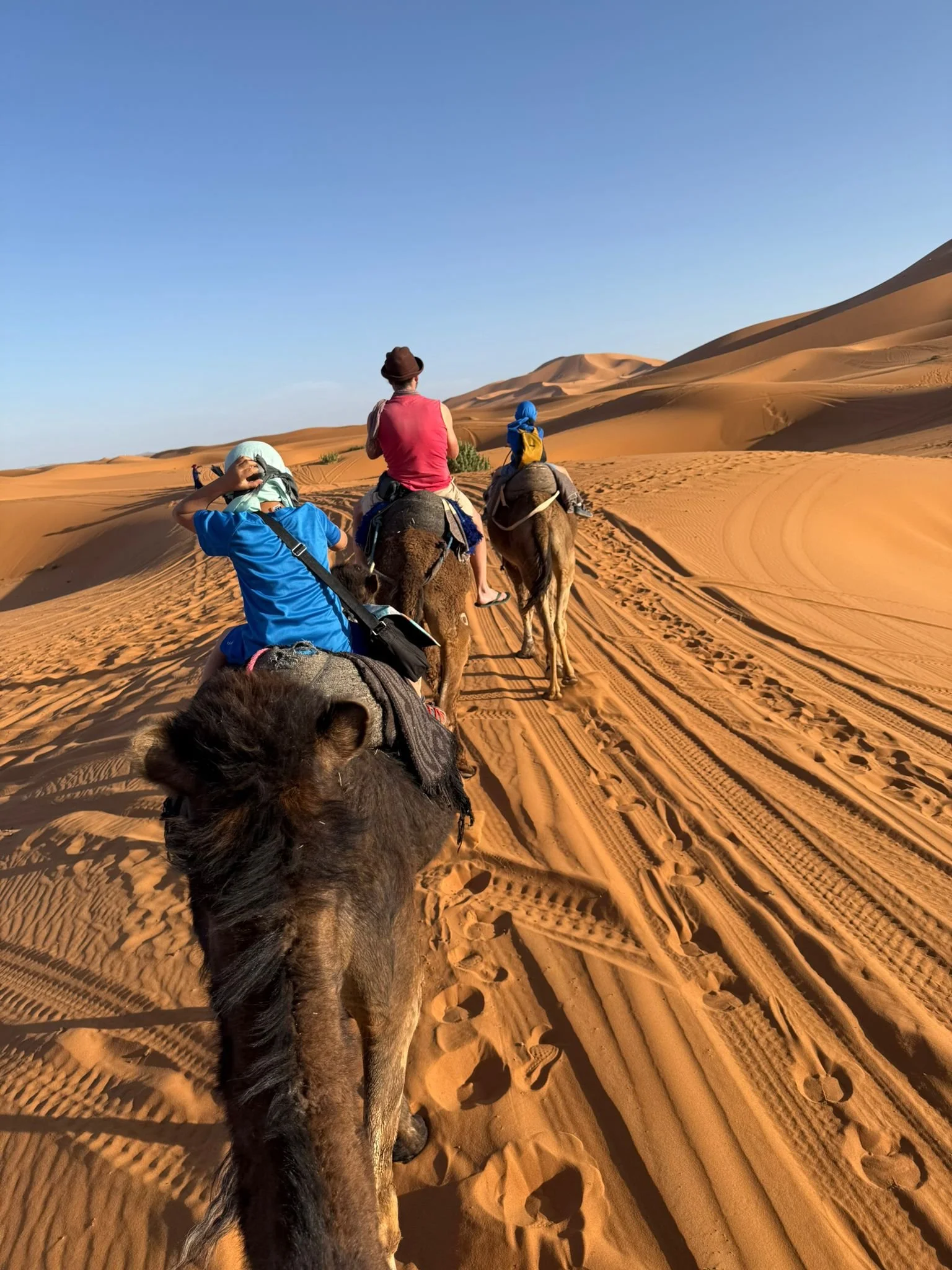 I nomadi del Sahara: la libertà del vuoto – Viaggio Holiram nel deserto del Marocco